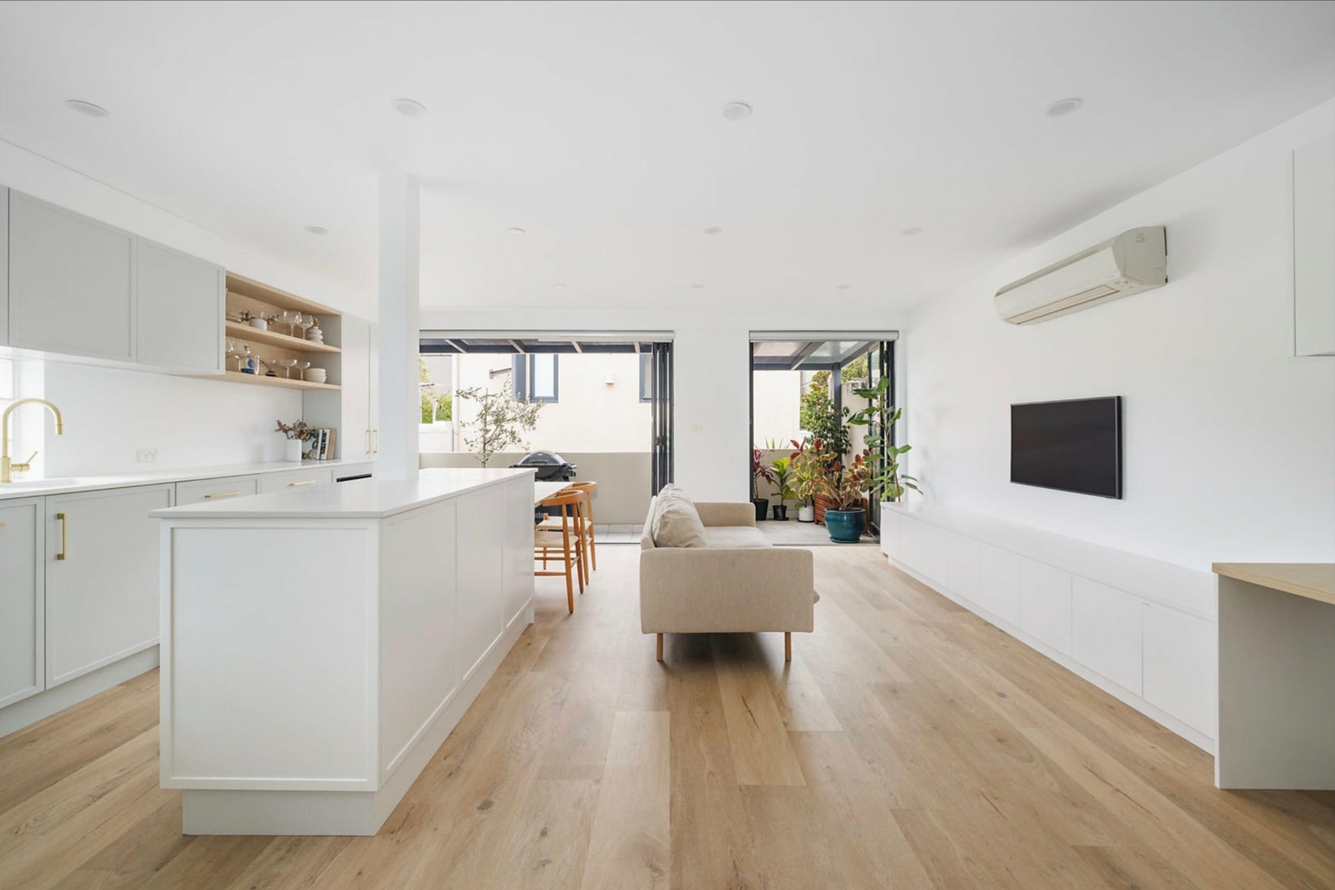 6/352 Moore Park Road — photo 6 of 13