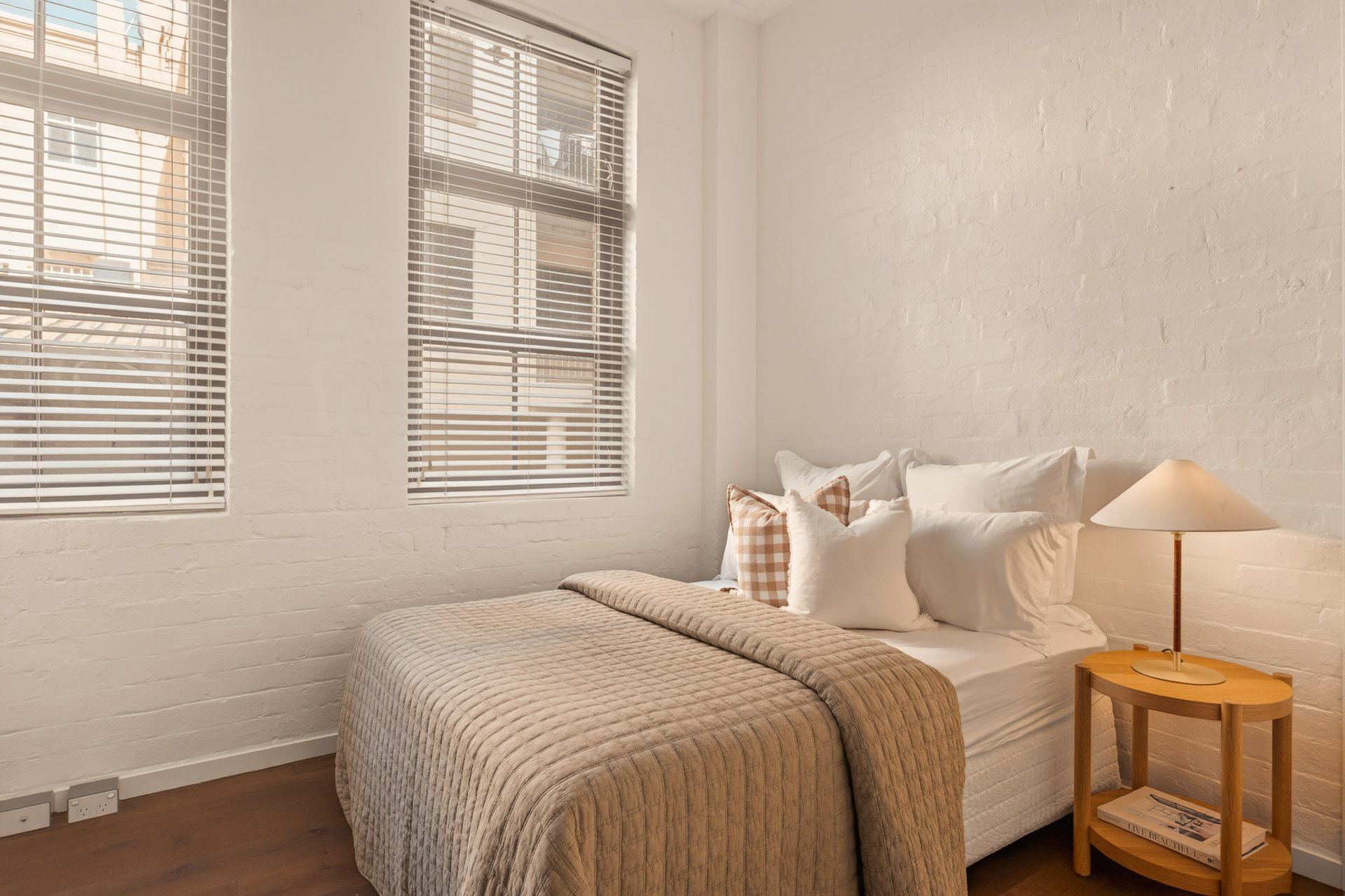 111/1A Great Buckingham Street — photo 13 of 23
