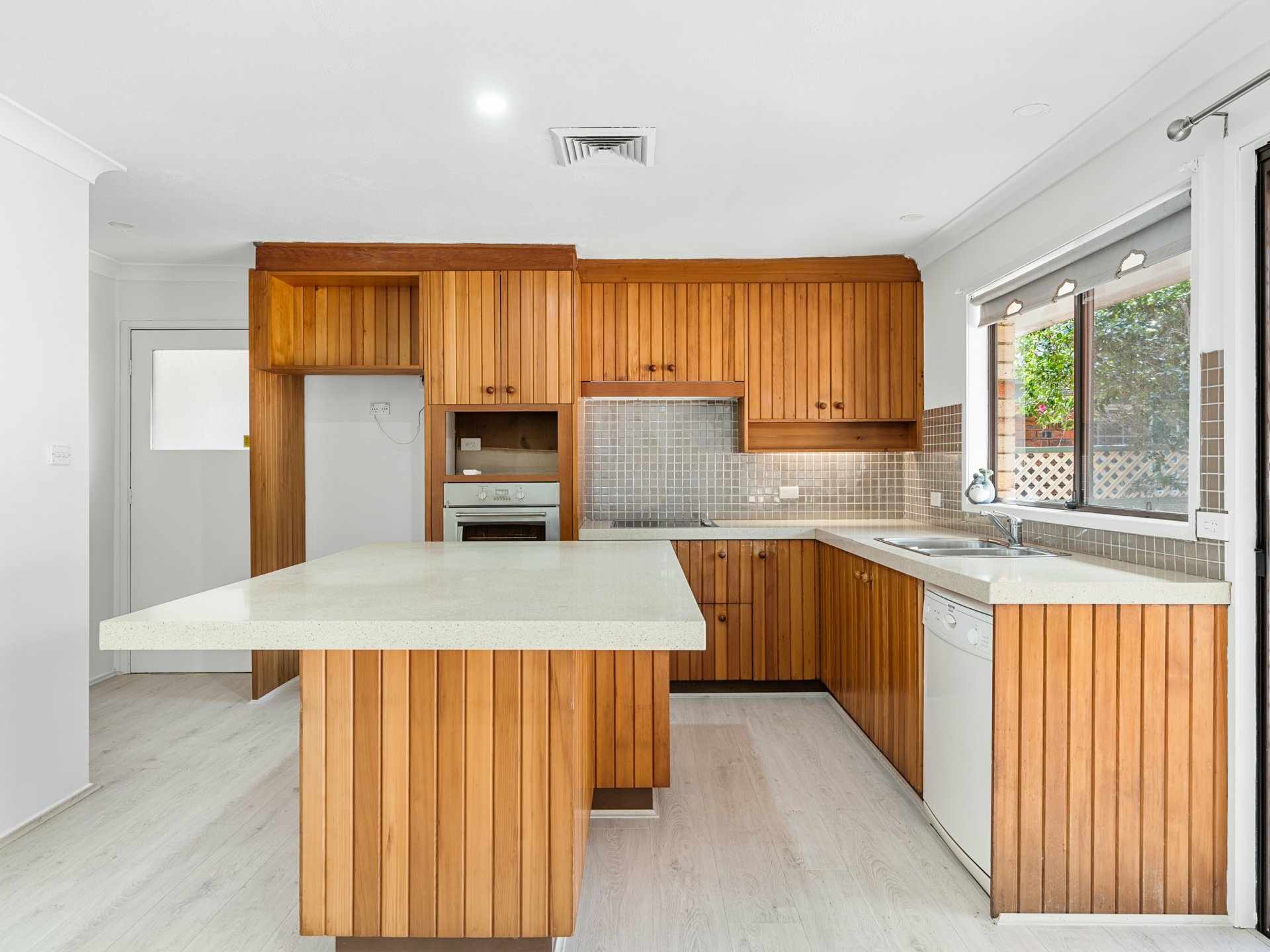 22 Partridge Ave — photo 4 of 17