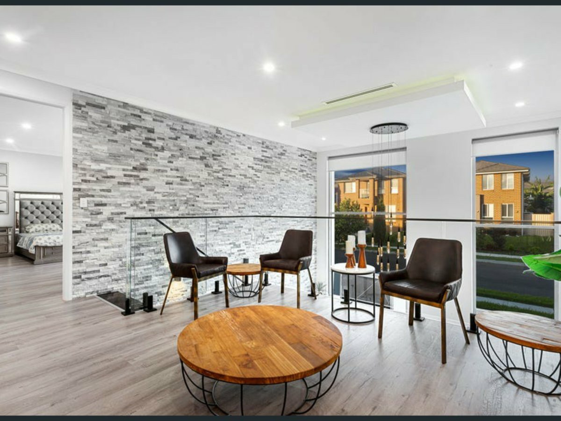 8 Medina Street — photo 12 of 20