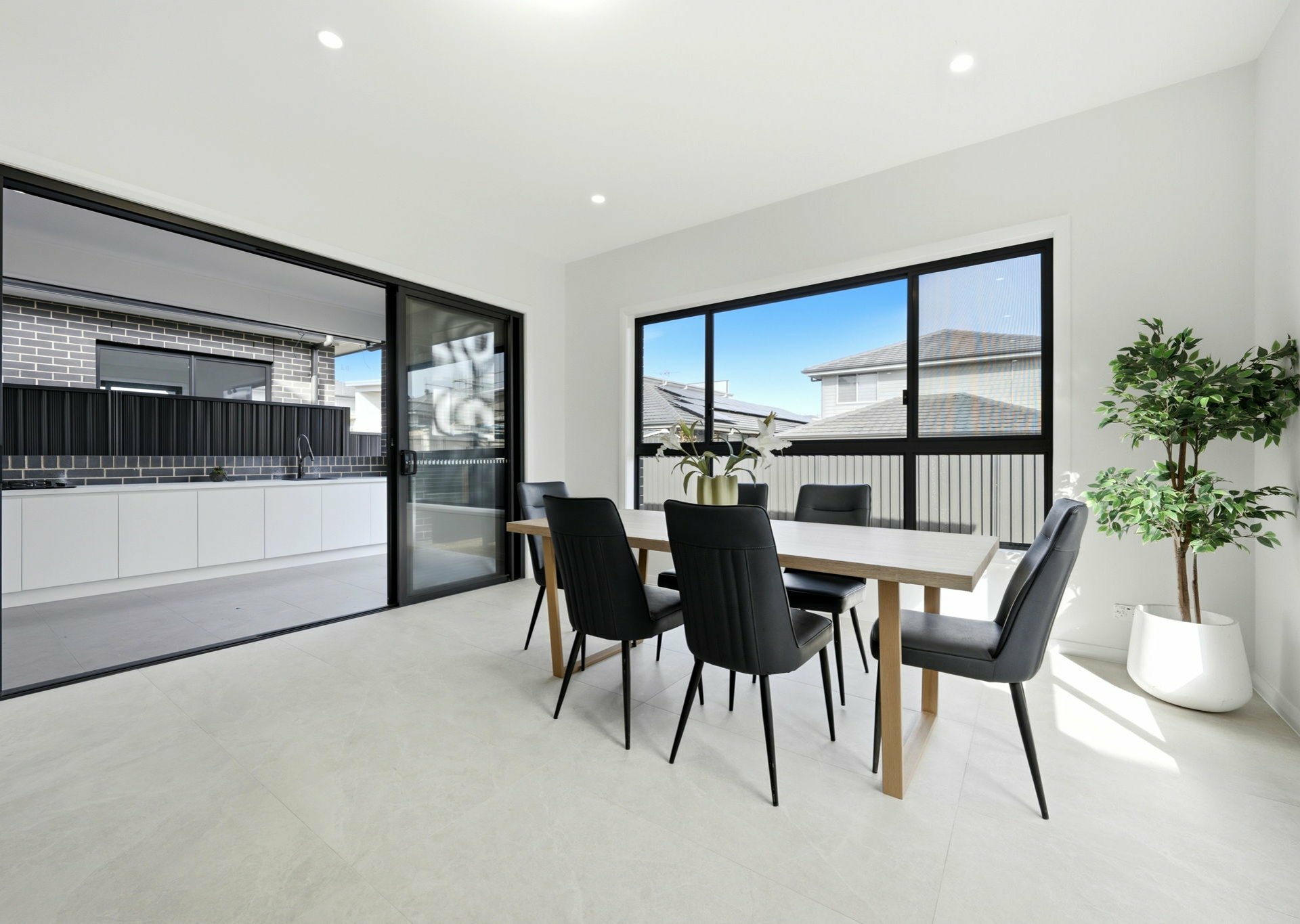 18 Boothby Street — photo 9 of 24