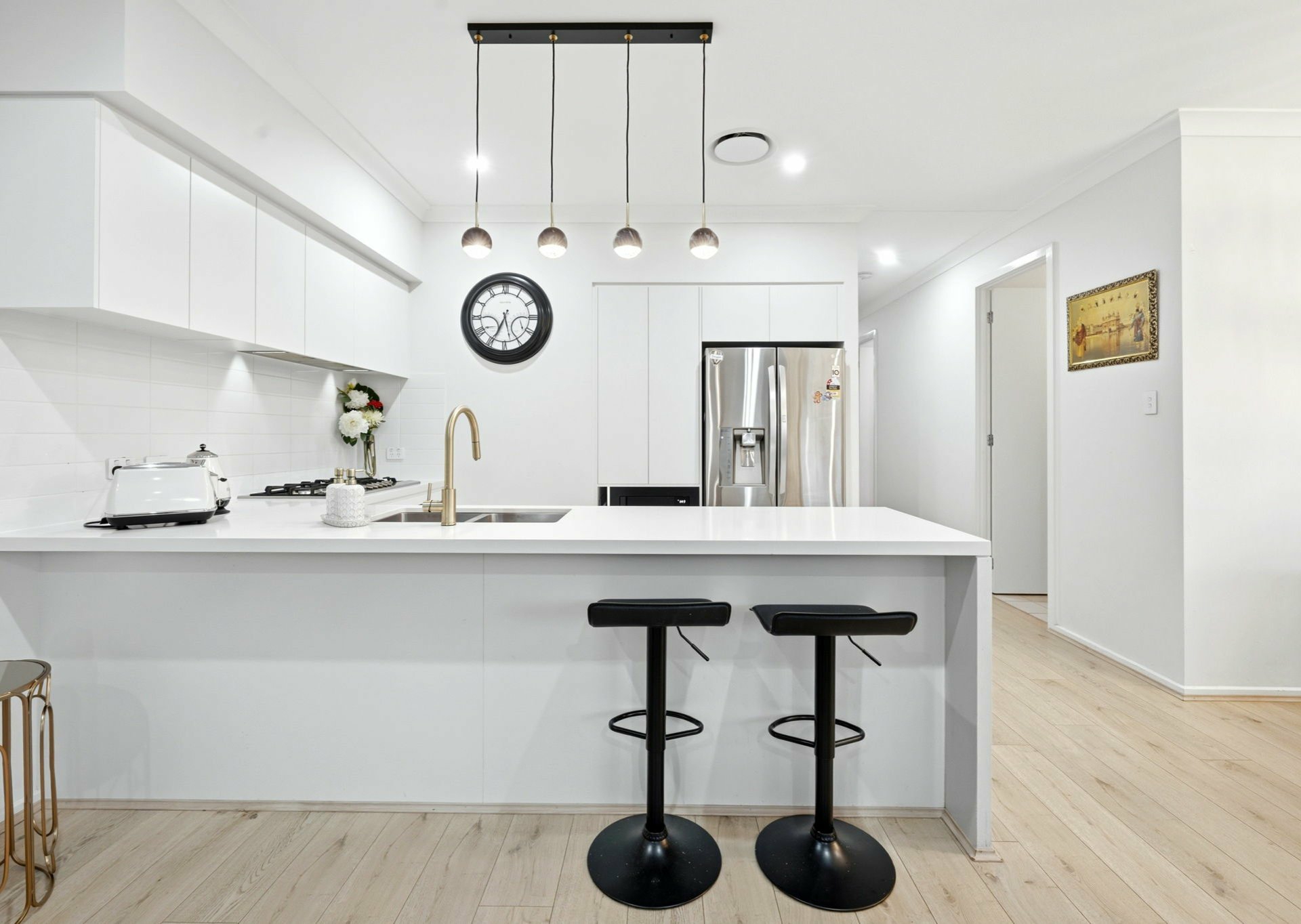 13 Camargue Street — photo 4 of 20