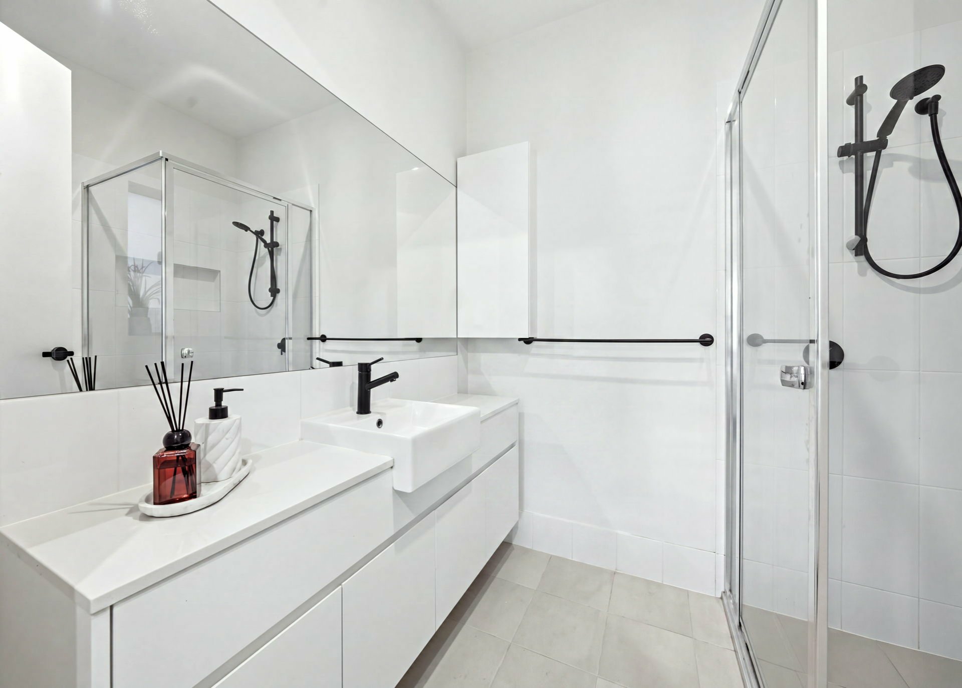 13 Camargue Street — photo 8 of 20