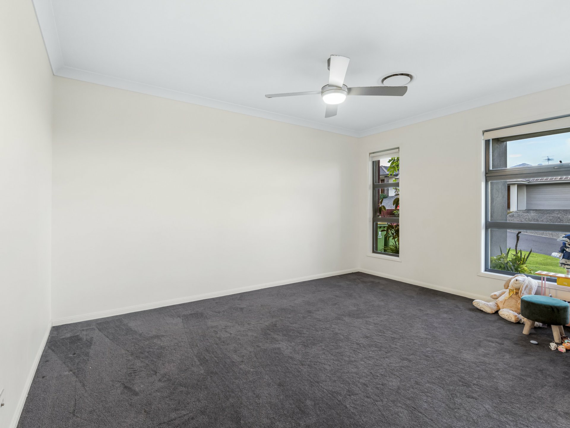 27 Oxenham Circuit, AUGUSTINE HEIGHTS