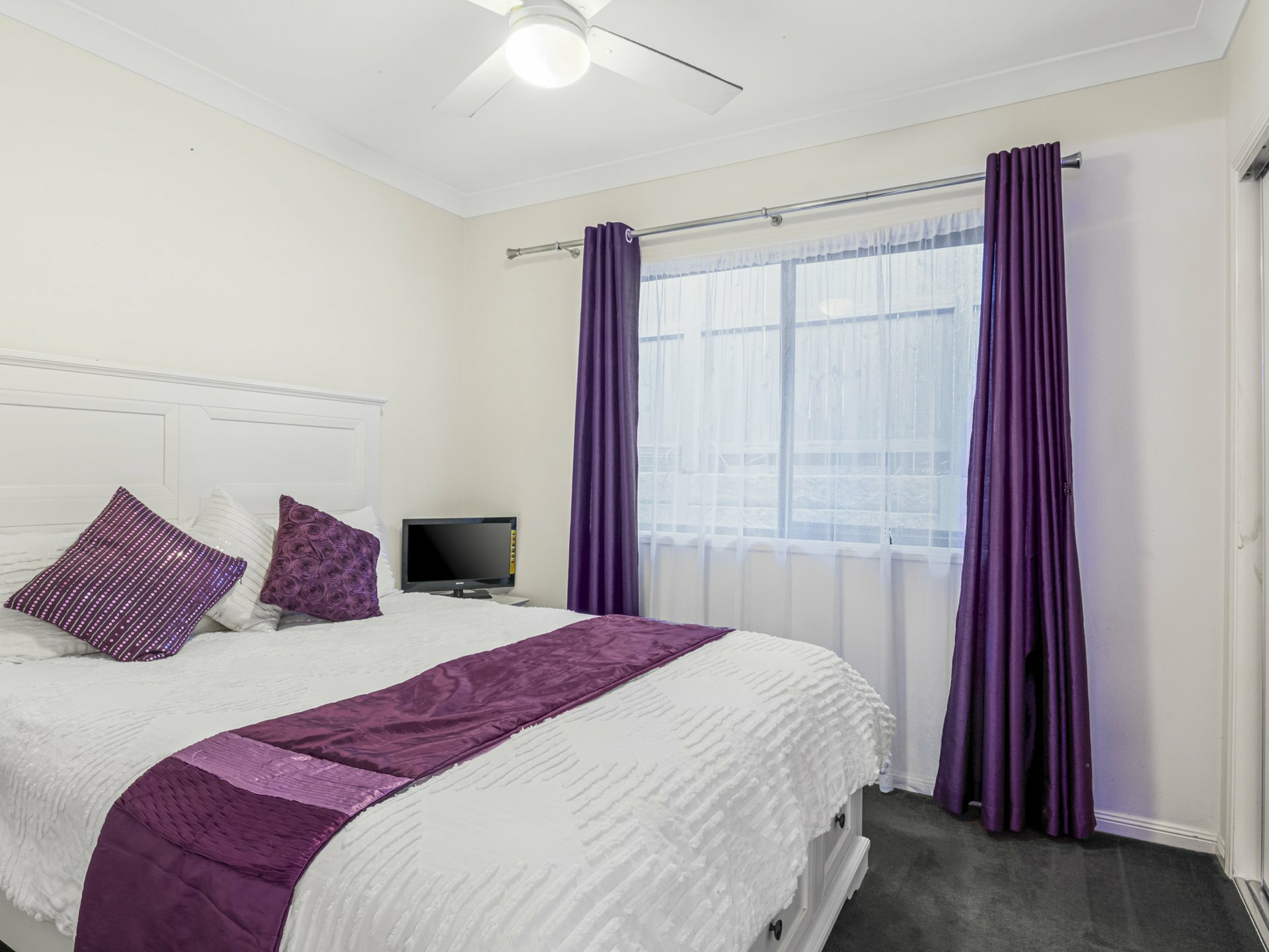27 Oxenham Circuit, AUGUSTINE HEIGHTS