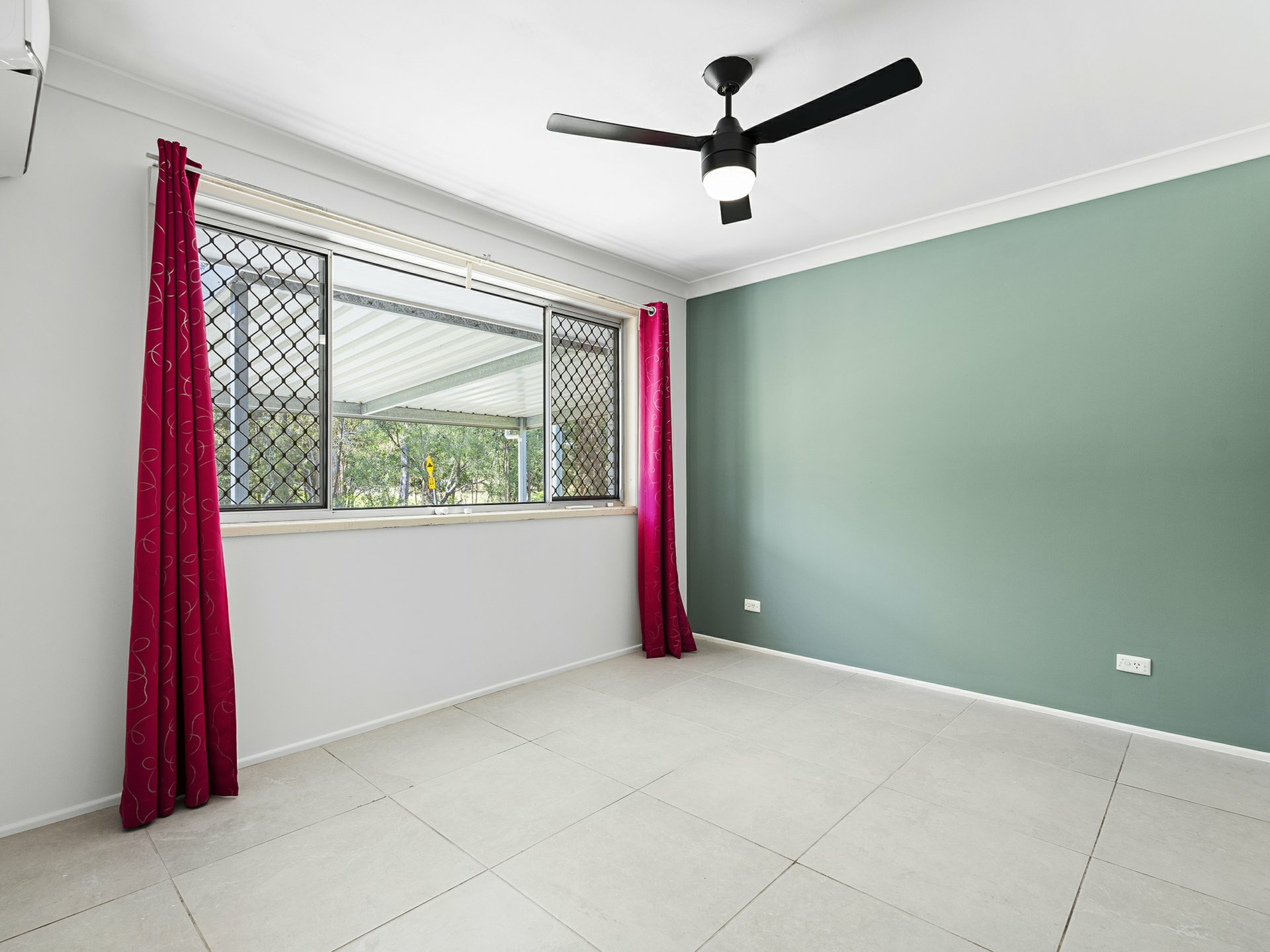3 fern street, BROWNS PLAINS