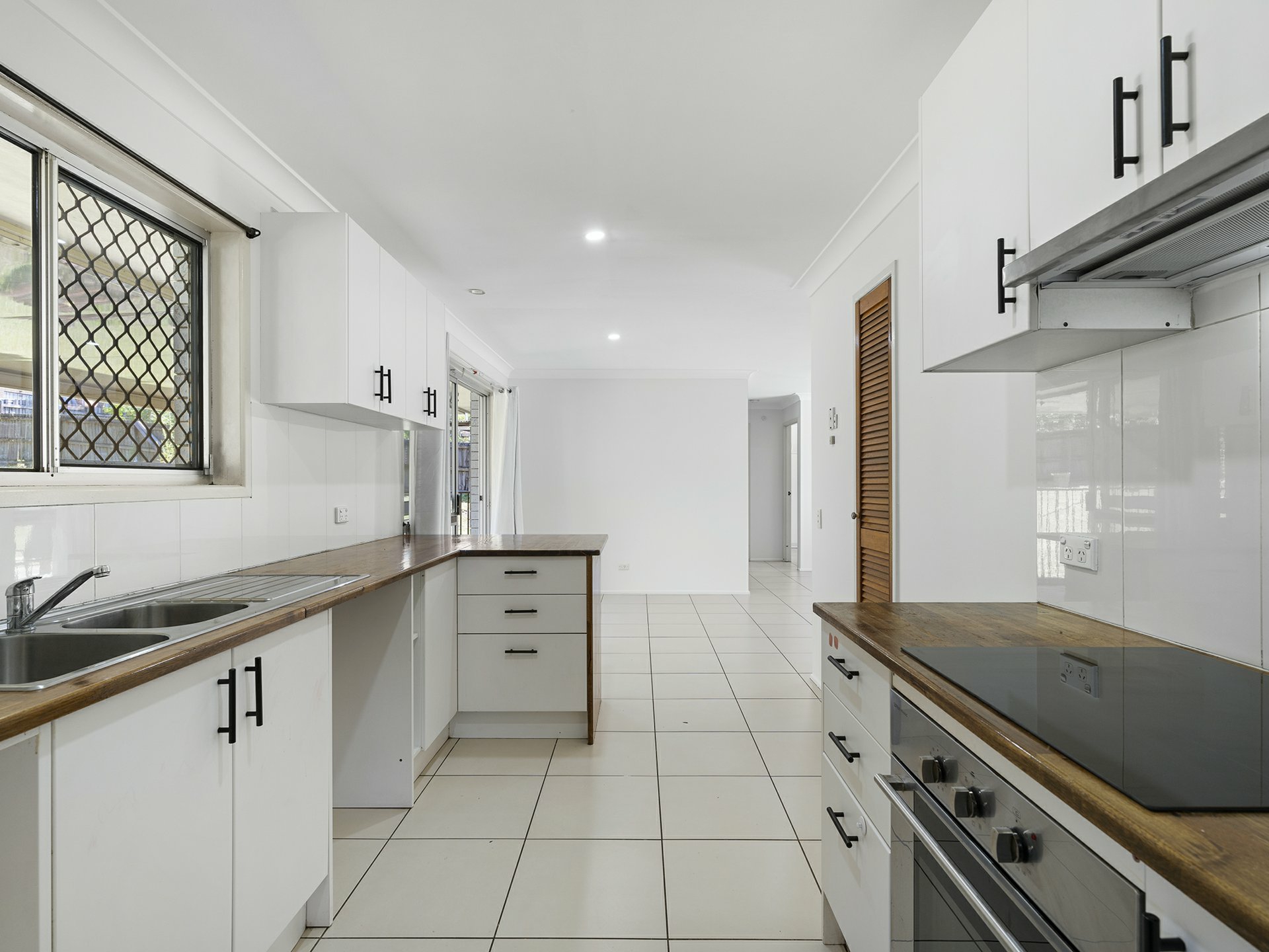 3 fern street, BROWNS PLAINS