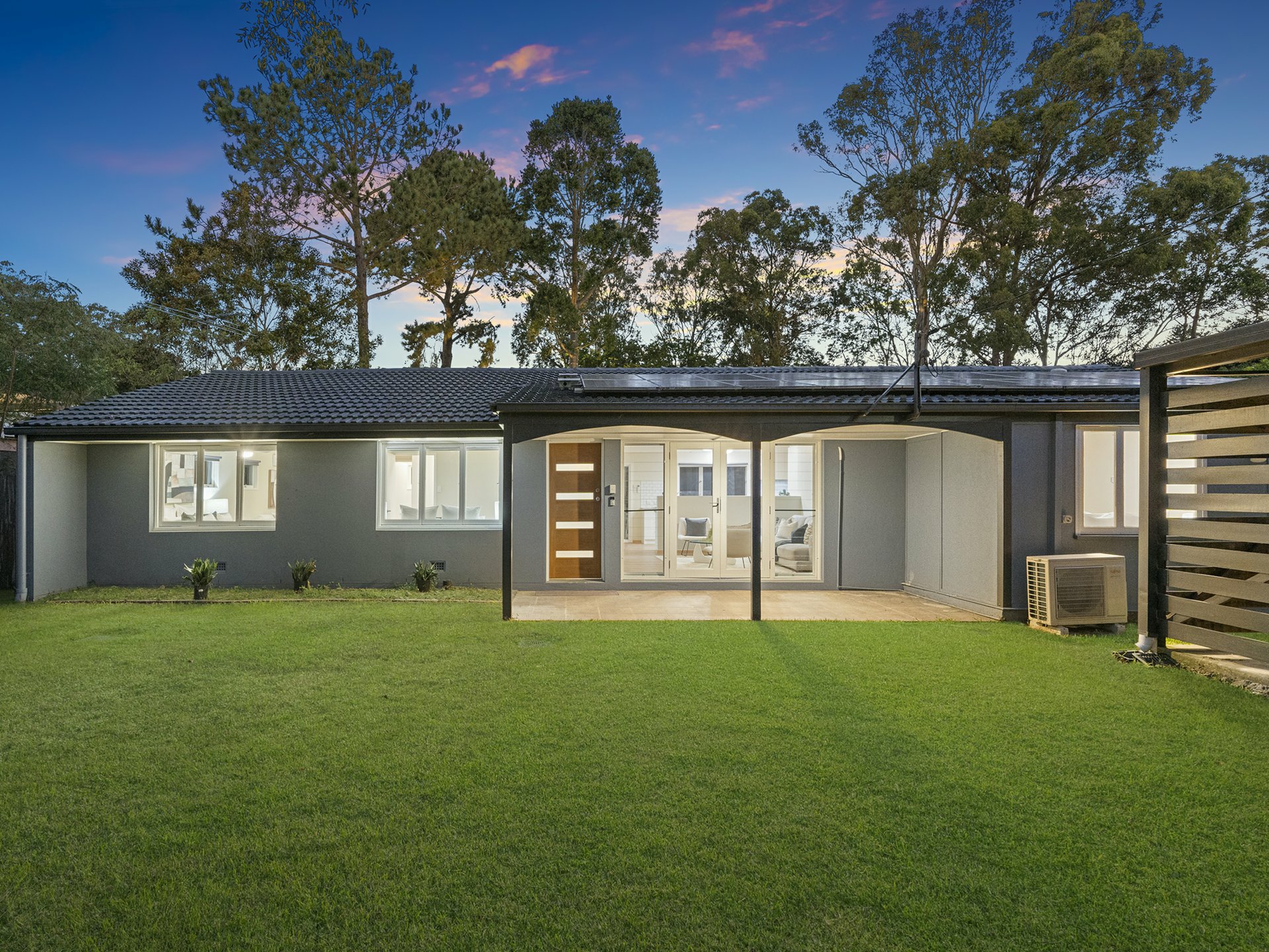6 Fortrose Street, Kenmore