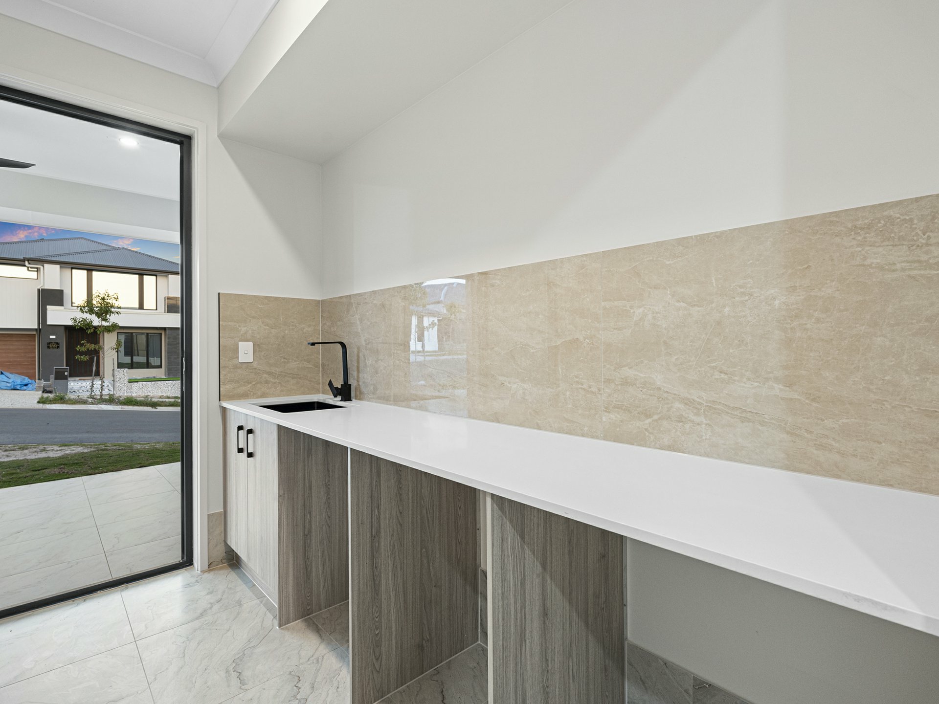 34 Highbury Court, GREENBANK