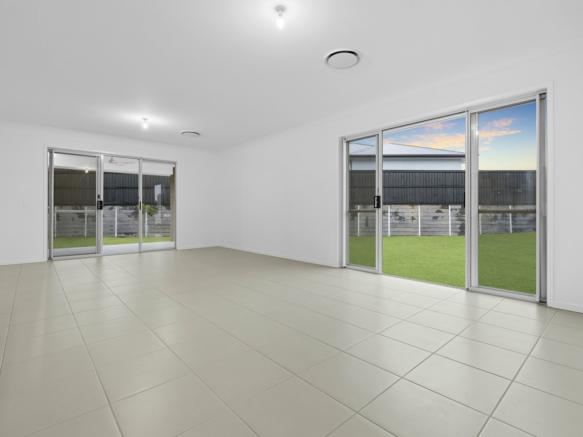11-13 Regents cresent, YARRABILBA