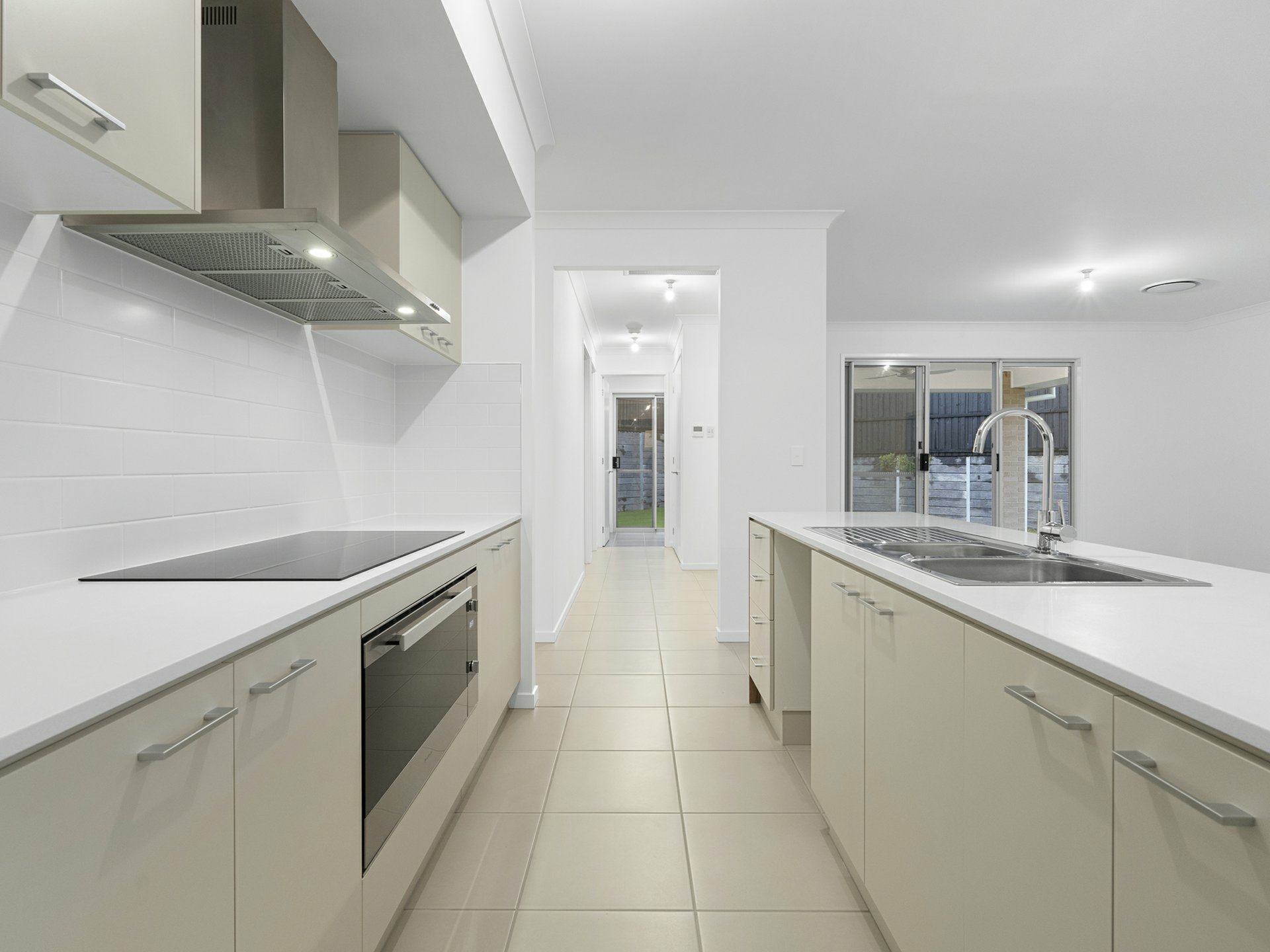 11-13 Regents cresent, YARRABILBA