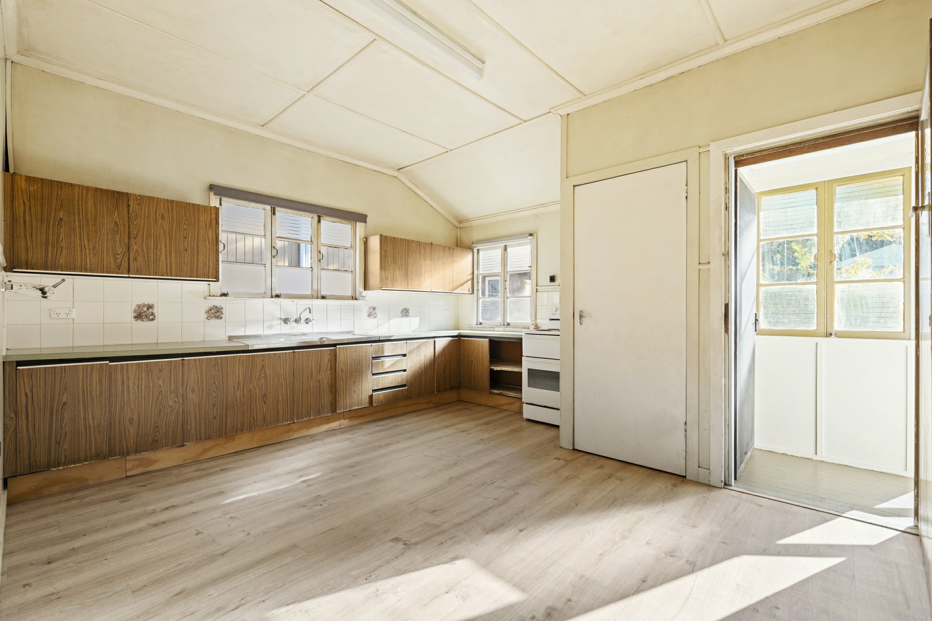 5 Hefferan Street — photo 7 of 18