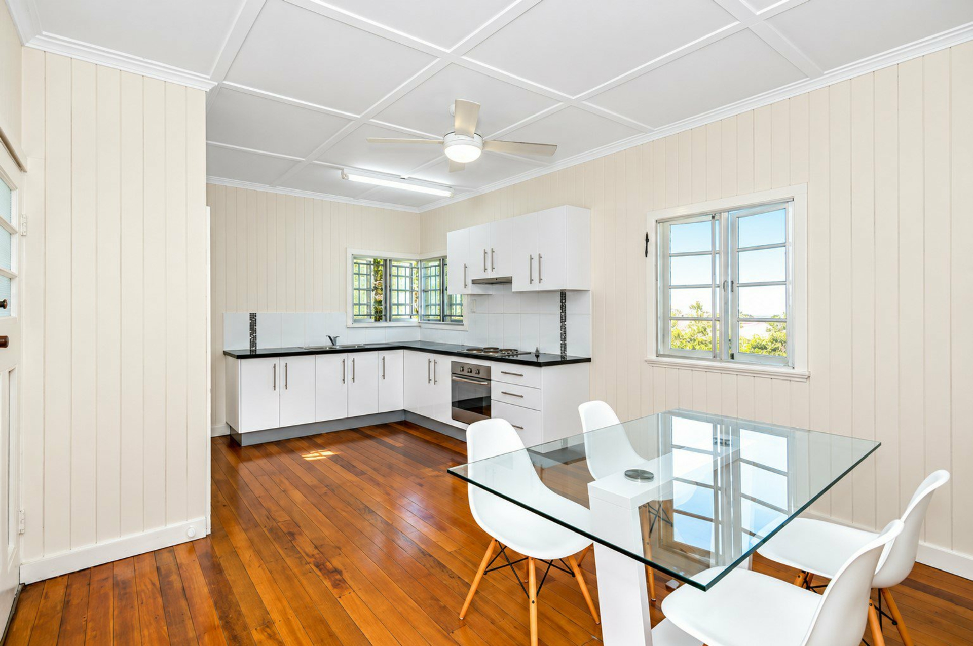 12 Durham Street — photo 4 of 7