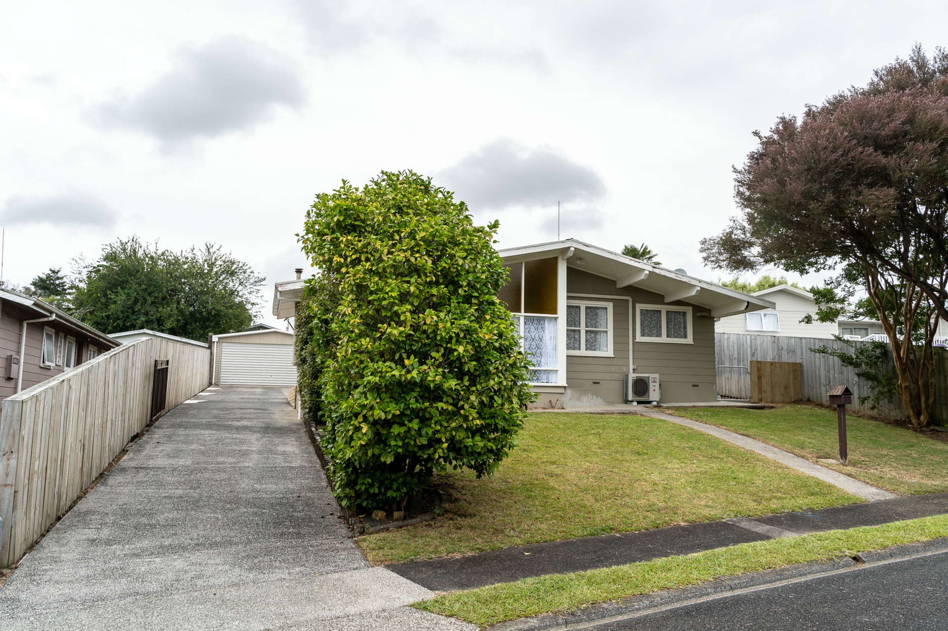 9 Edith Place Dinsdale Property Details LJ Hooker