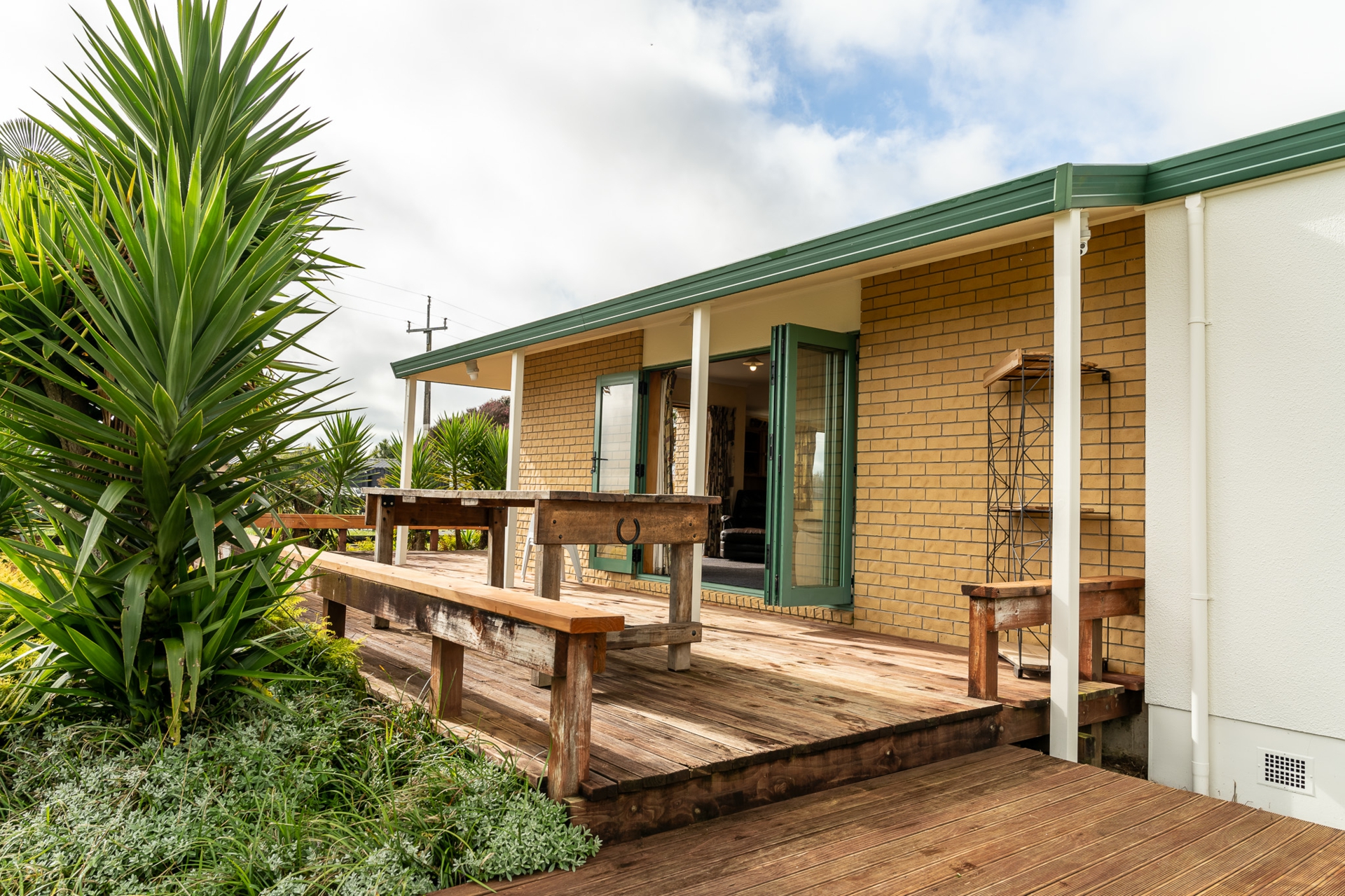 73 Reid Road Ngahinapouri Lifestyle for Sale LJ Hooker