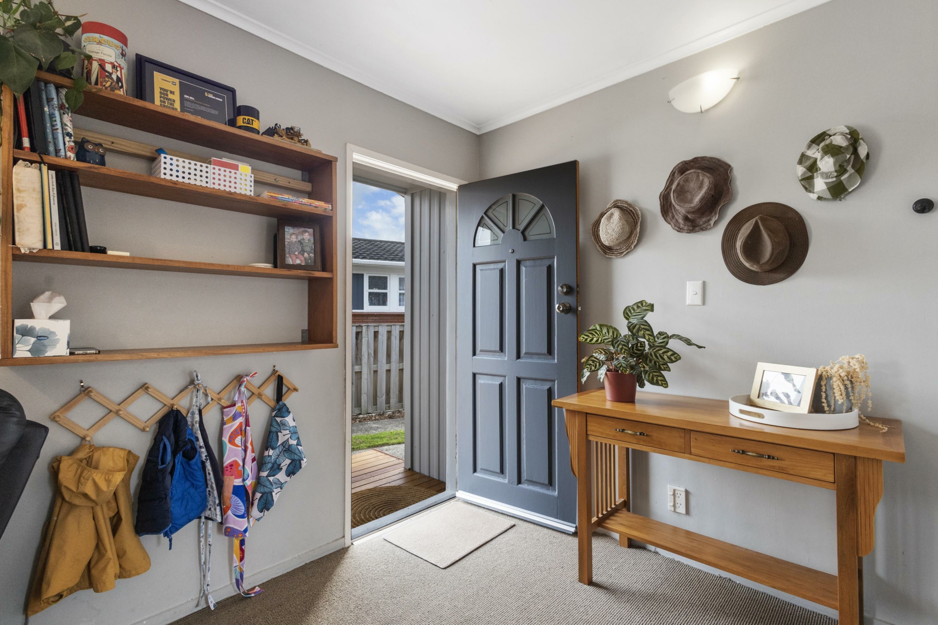 34 Rhonda Avenue, DEANWELL