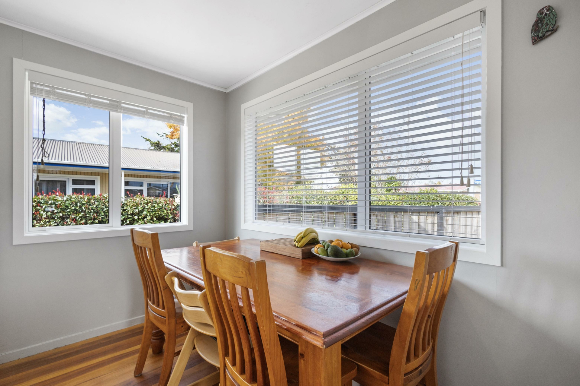 34 Rhonda Avenue, DEANWELL