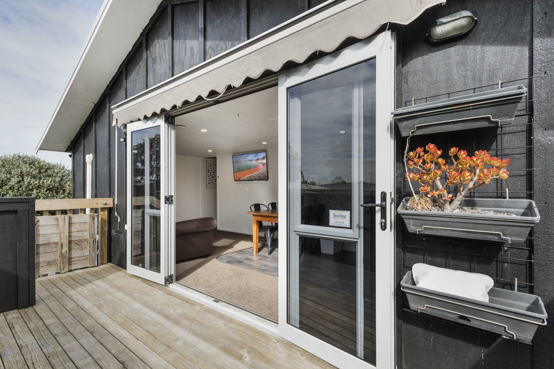 34 Rhonda Avenue, DEANWELL