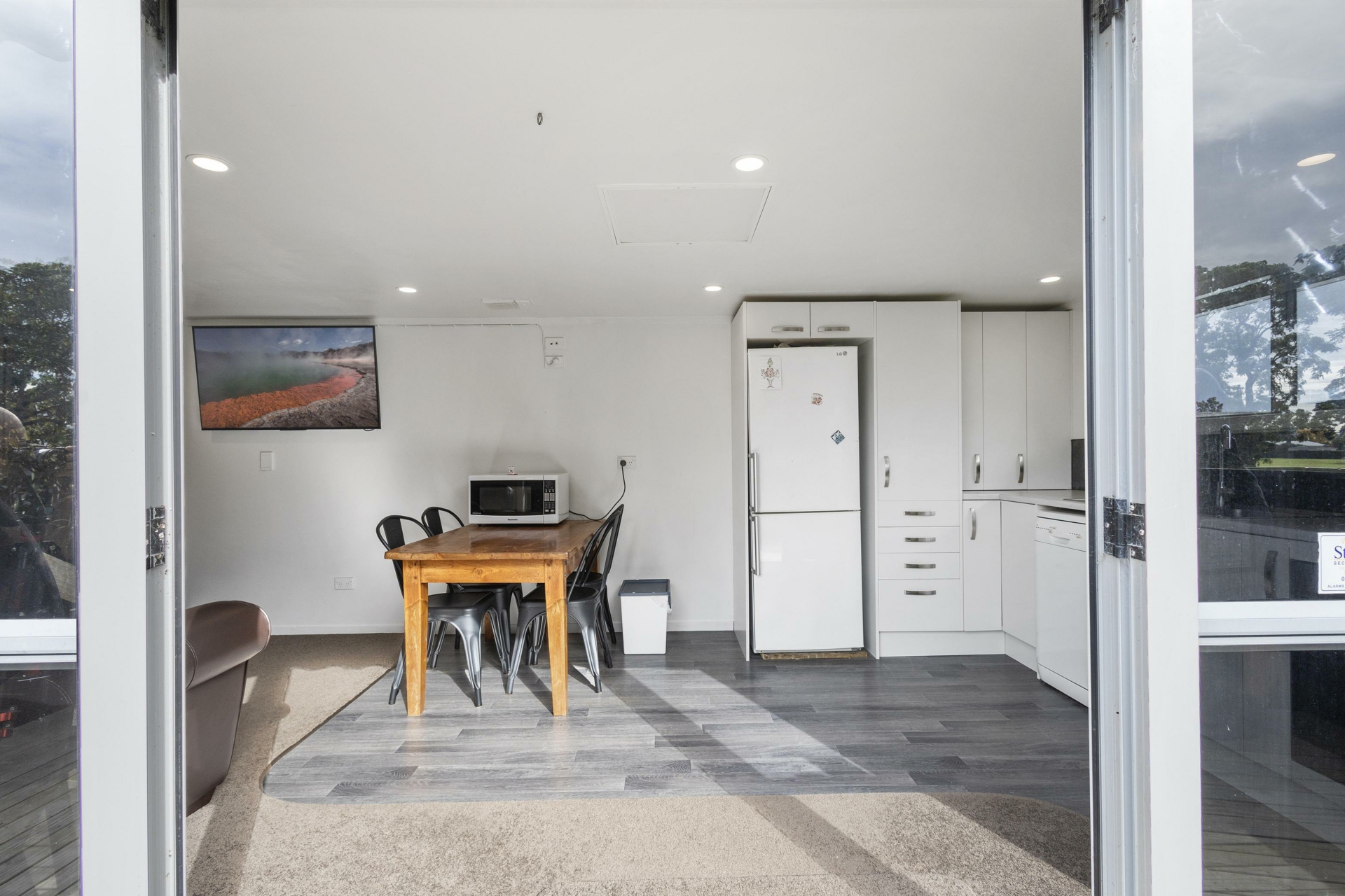 34 Rhonda Avenue, DEANWELL