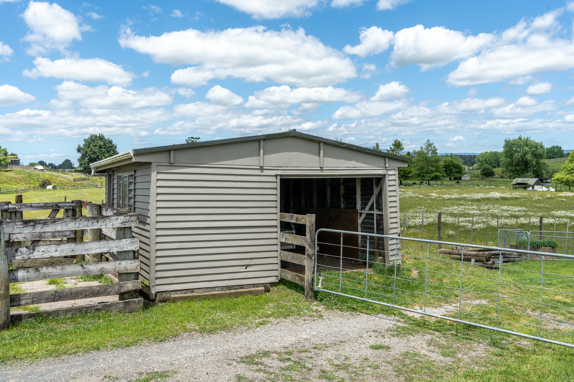 220 Howden Road, WHATAWHATA