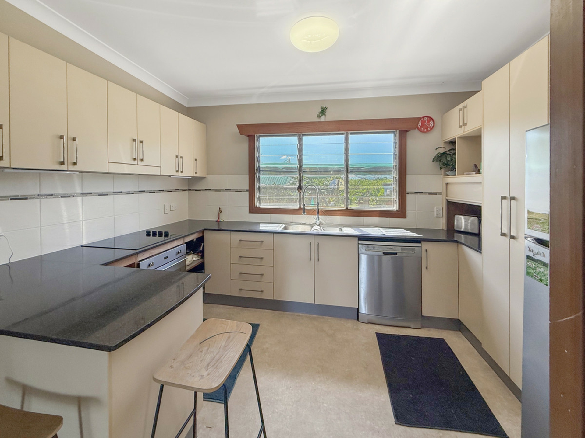 298 Silkwood Japoon Road, SILKWOOD