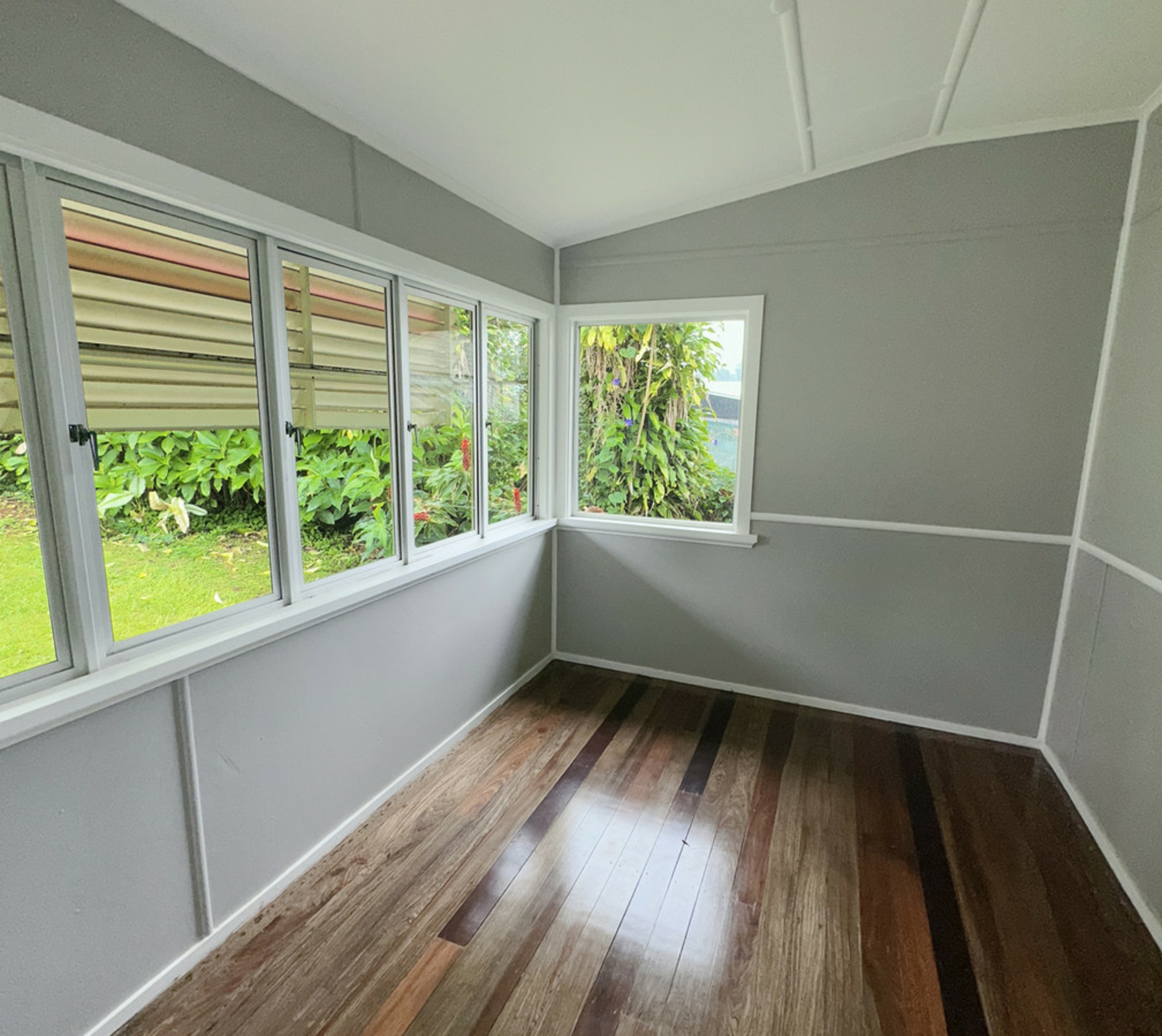 12 Patrick Street, MALANDA