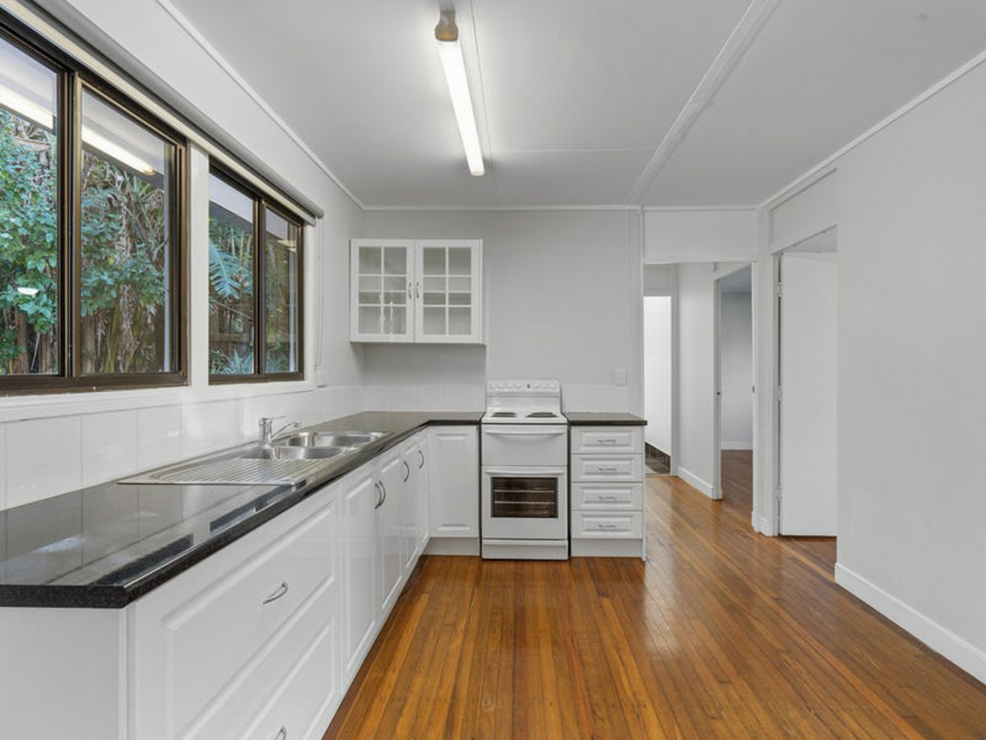 60 Pacific Parade, TAMBORINE MOUNTAIN
