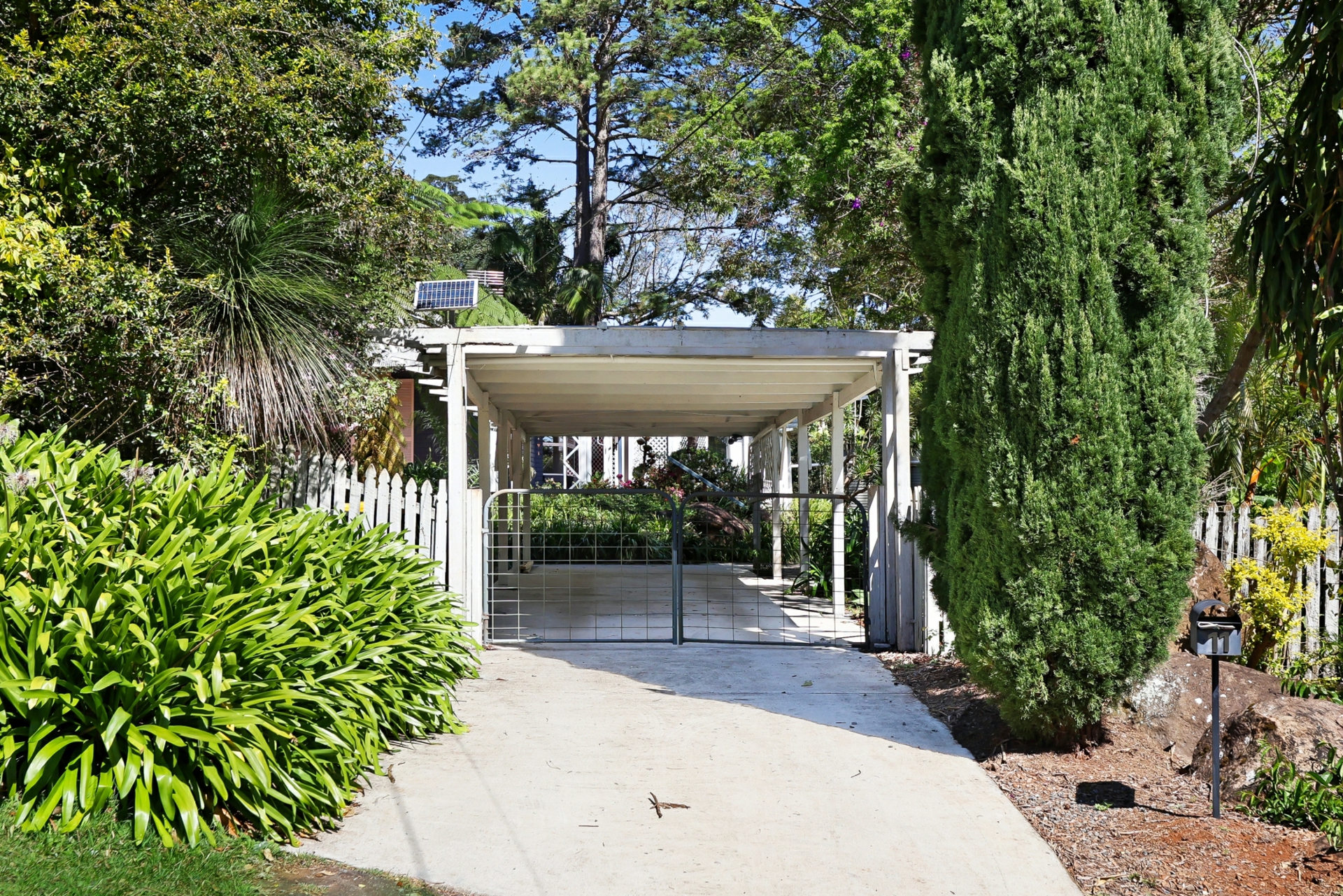 11 Mayon Court, TAMBORINE MOUNTAIN