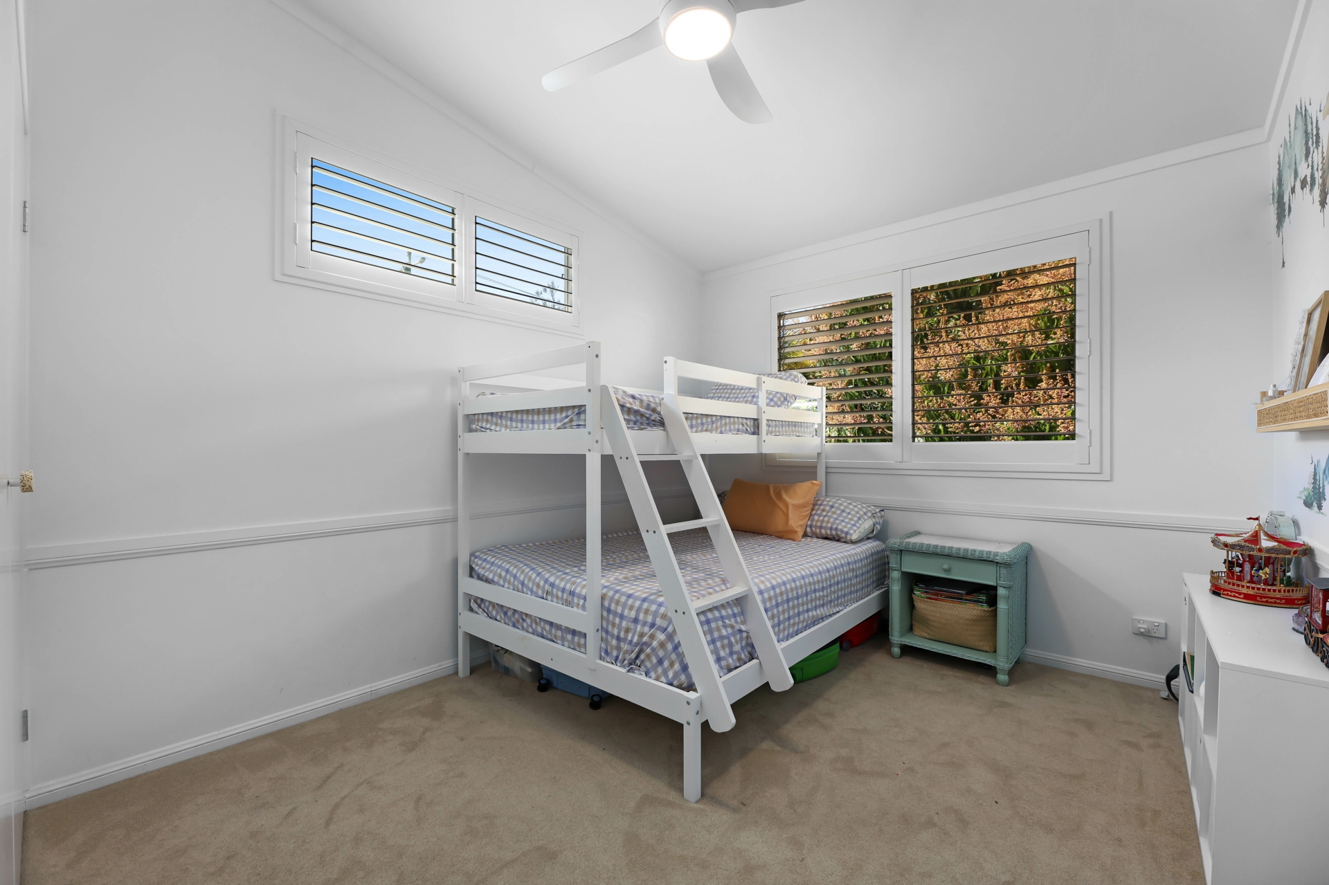 14-16 Carey Parade, TAMBORINE MOUNTAIN