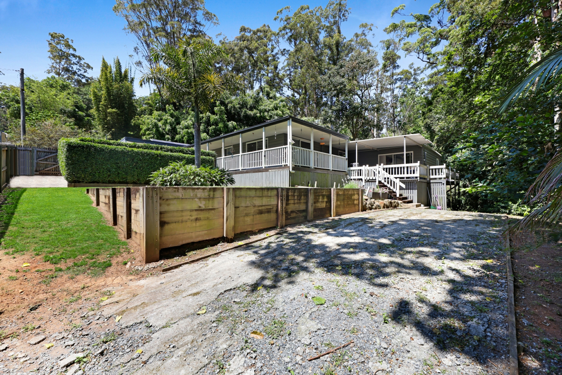 14 Kinabalu Drive, TAMBORINE MOUNTAIN
