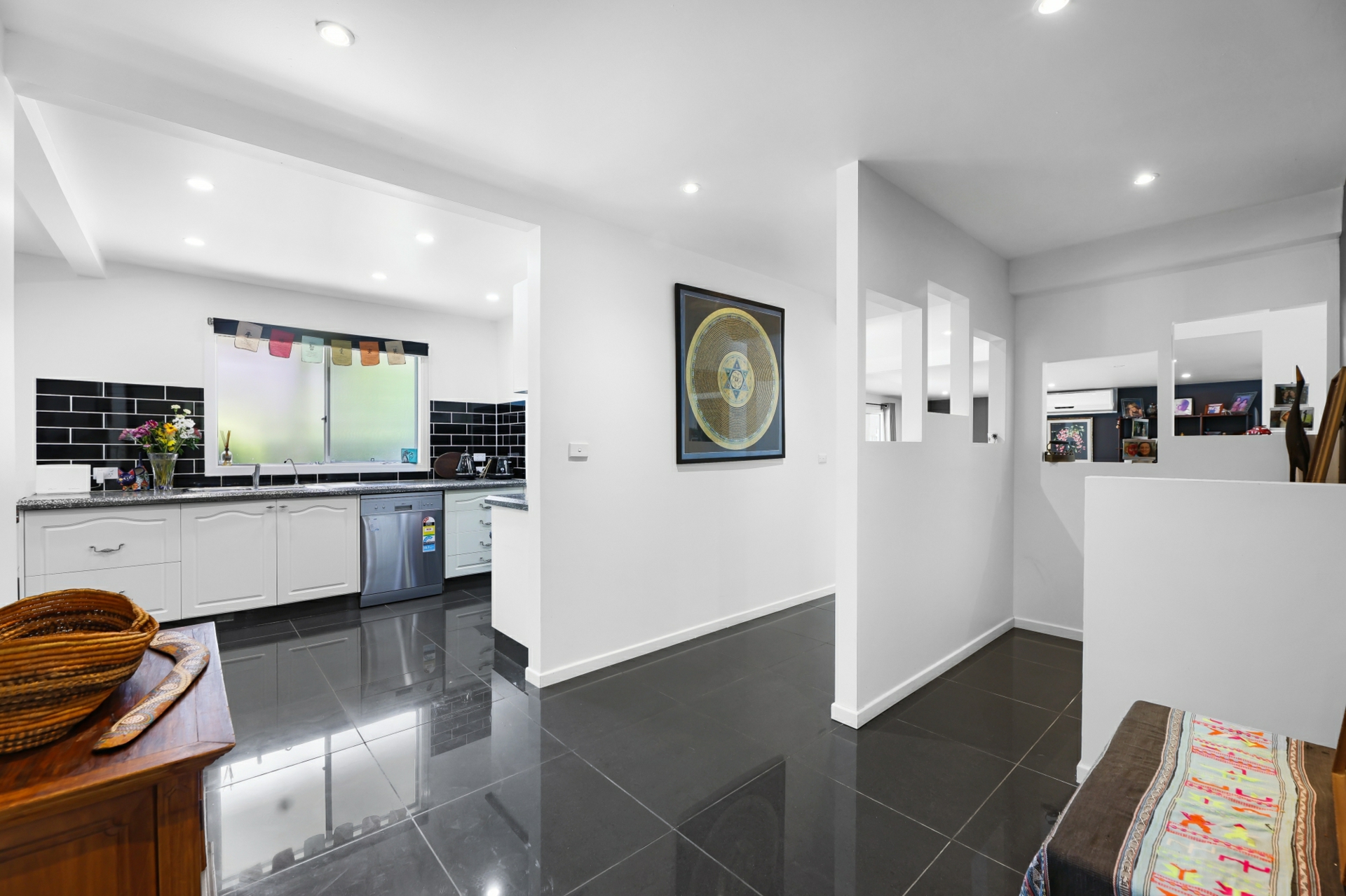 14 Kinabalu Drive, TAMBORINE MOUNTAIN