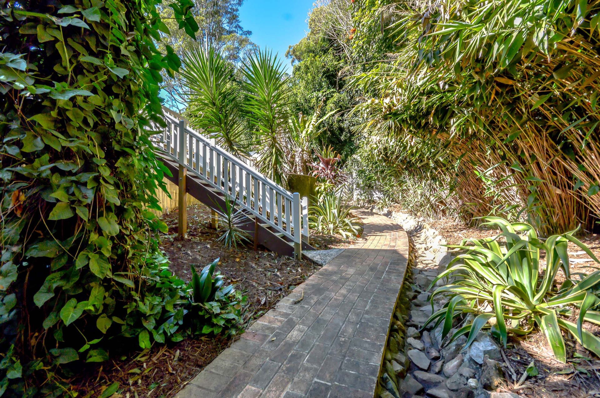 14 Kinabalu Drive, TAMBORINE MOUNTAIN