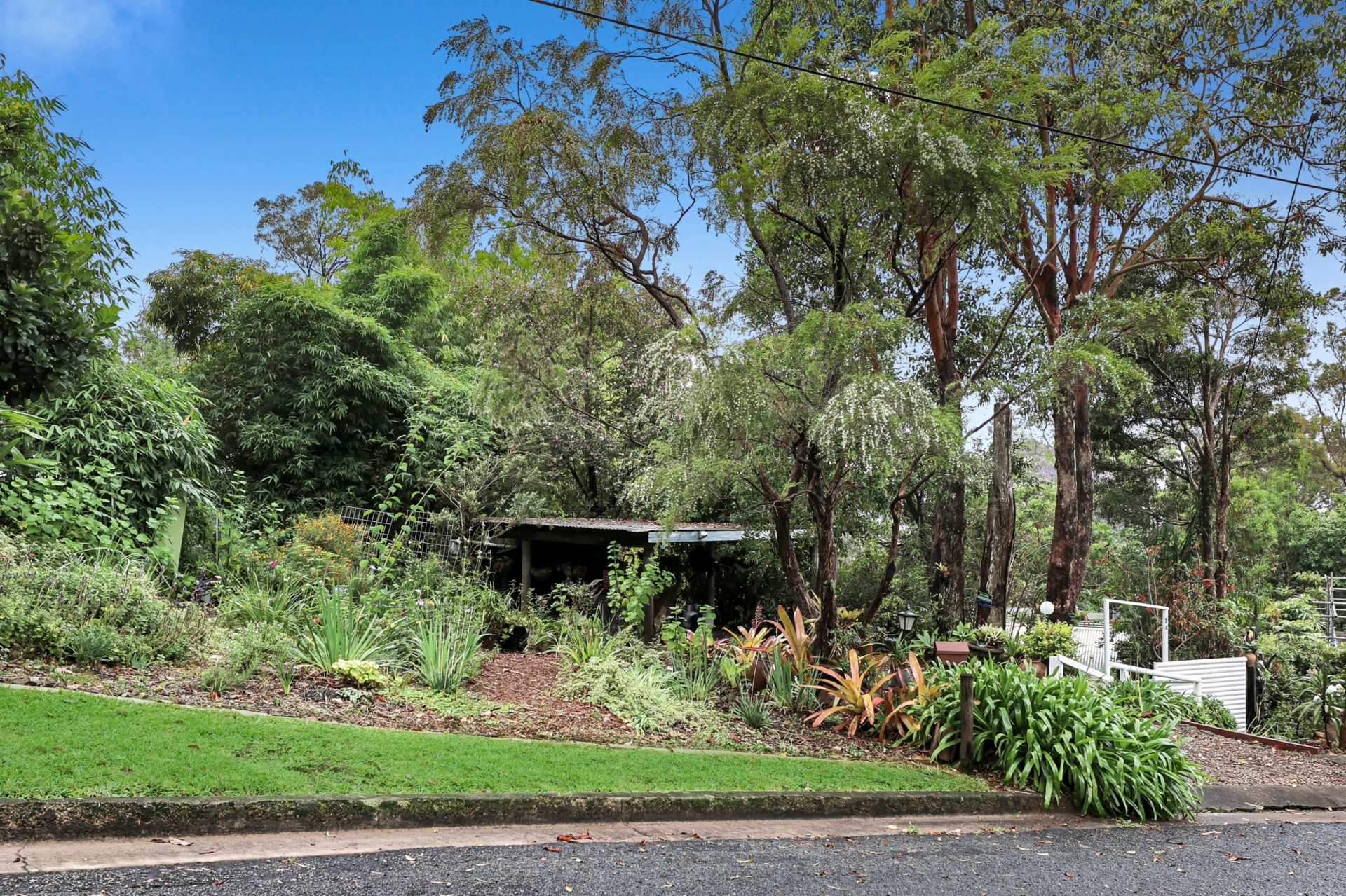 14 Salvia Drive, TAMBORINE MOUNTAIN