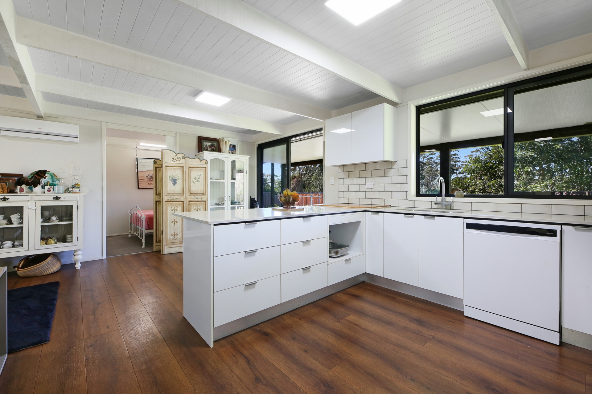 206 Main Western Road — photo 6 of 19
