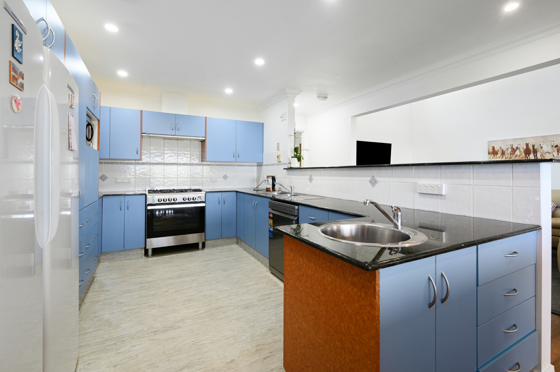 1718 Tamborine-Oxenford Road — photo 3 of 30
