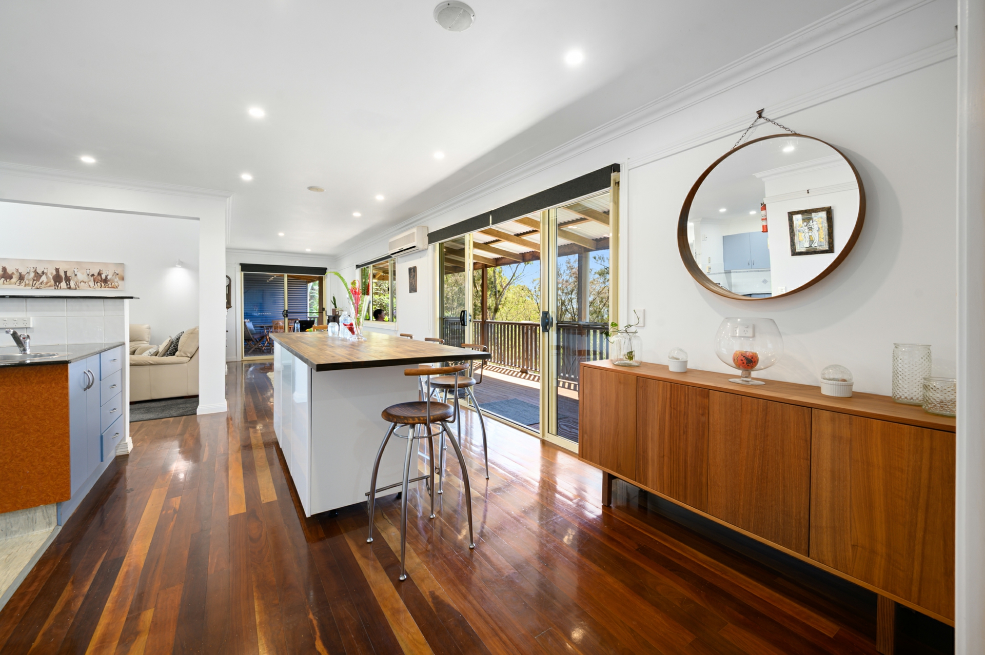1718 Tamborine-Oxenford Road — photo 16 of 30