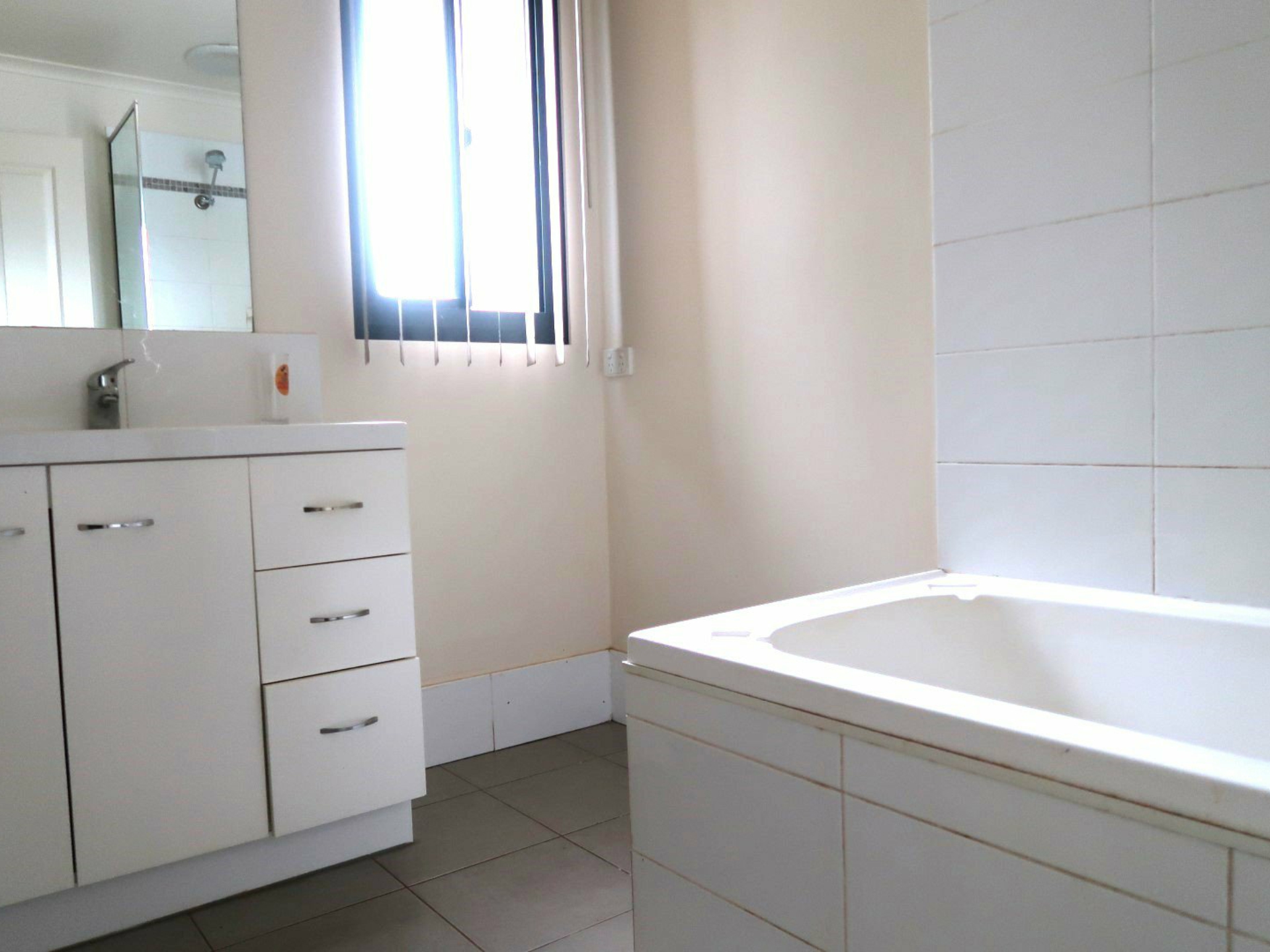 5/2 Phalarope Way, SOUTH HEDLAND