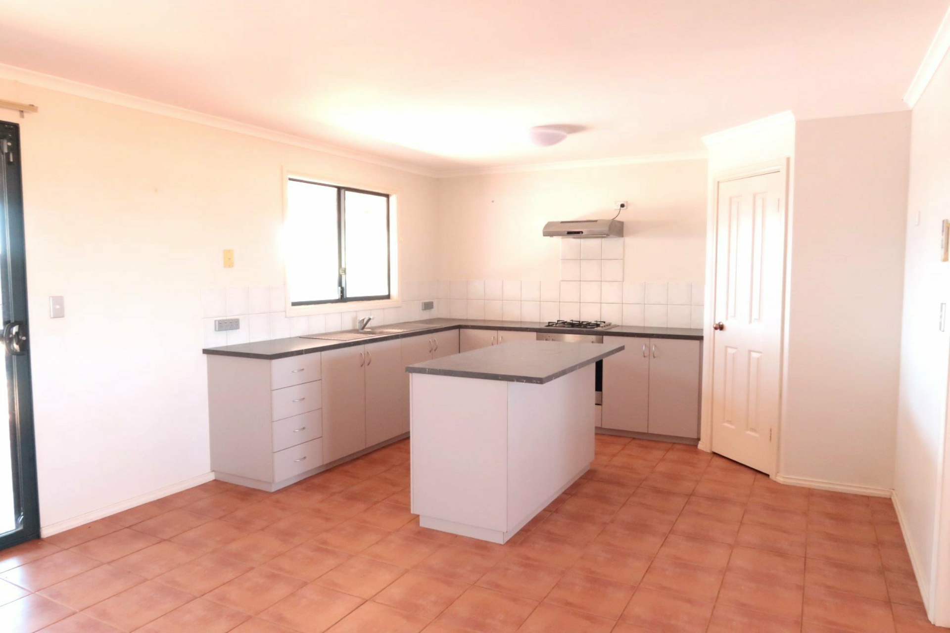 9 Greenfield Street, SOUTH HEDLAND