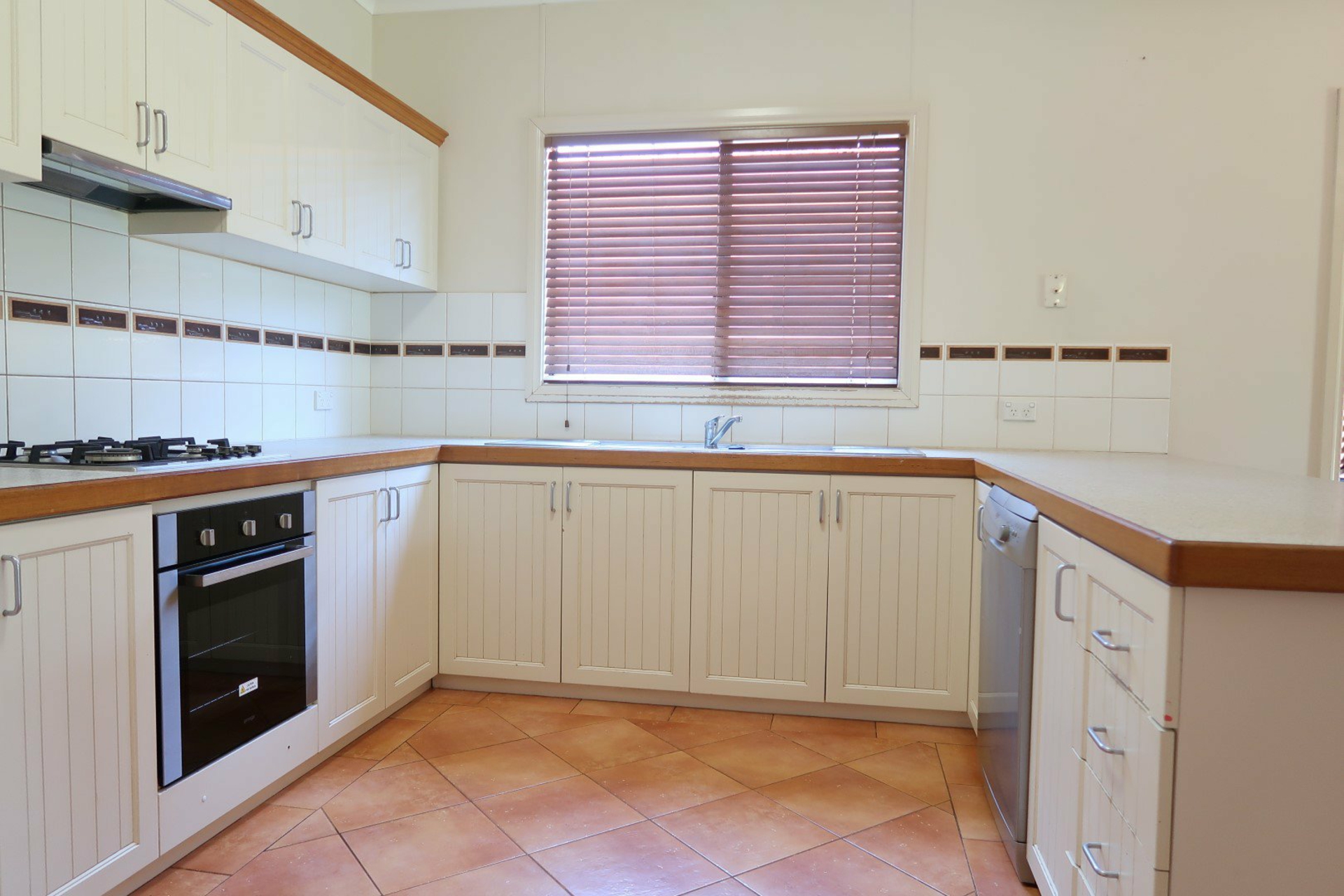 130 Paton Road — photo 5 of 15
