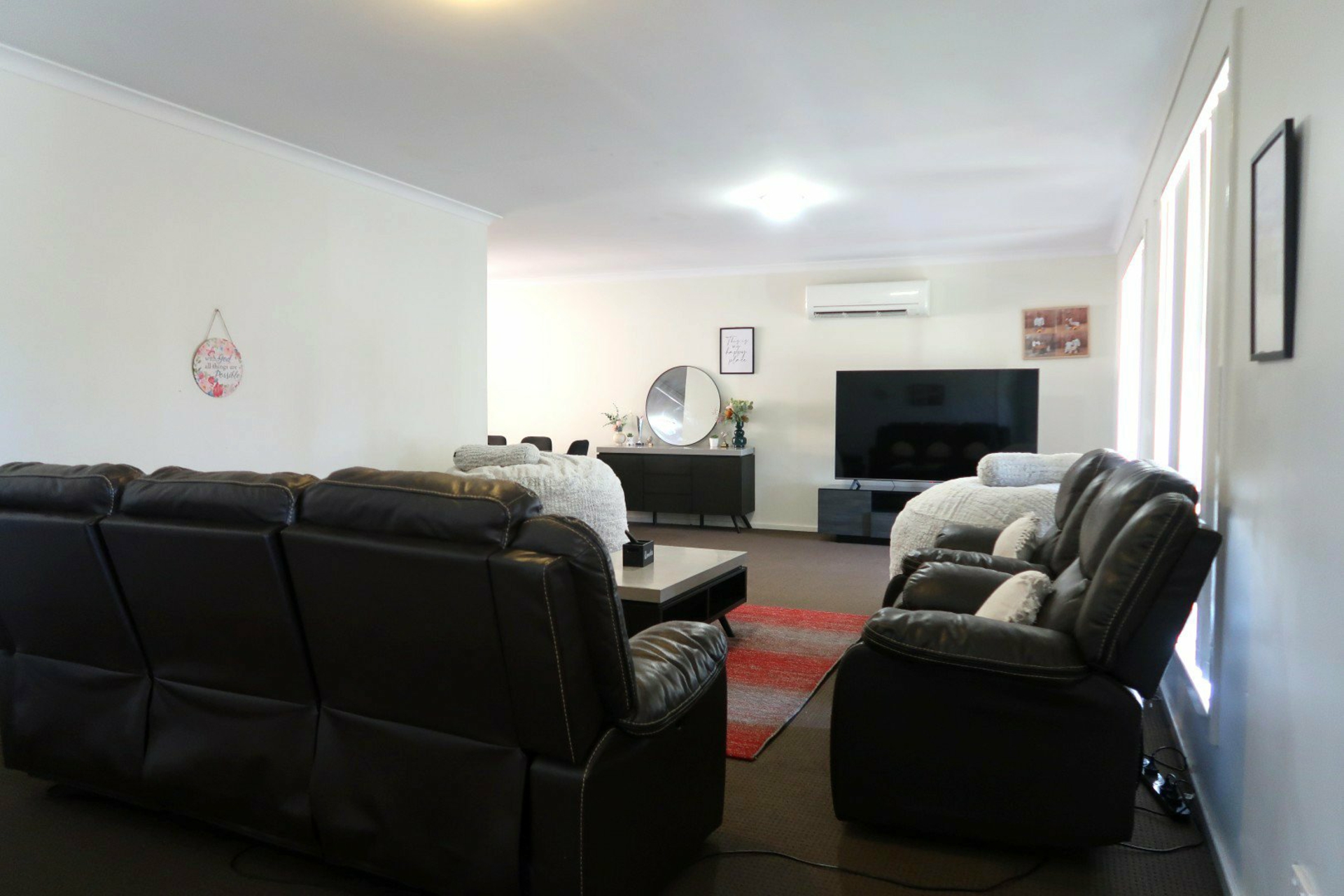 1 Counihan Crescent — photo 2 of 14