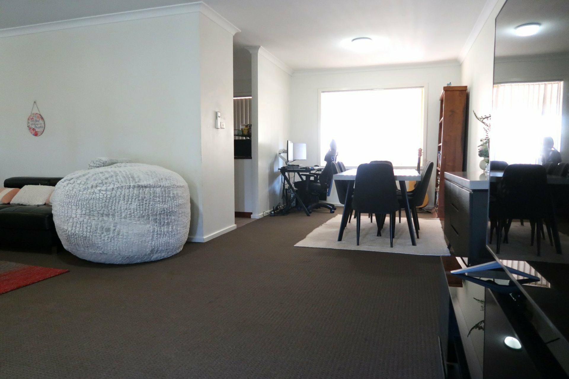 1 Counihan Crescent — photo 3 of 14