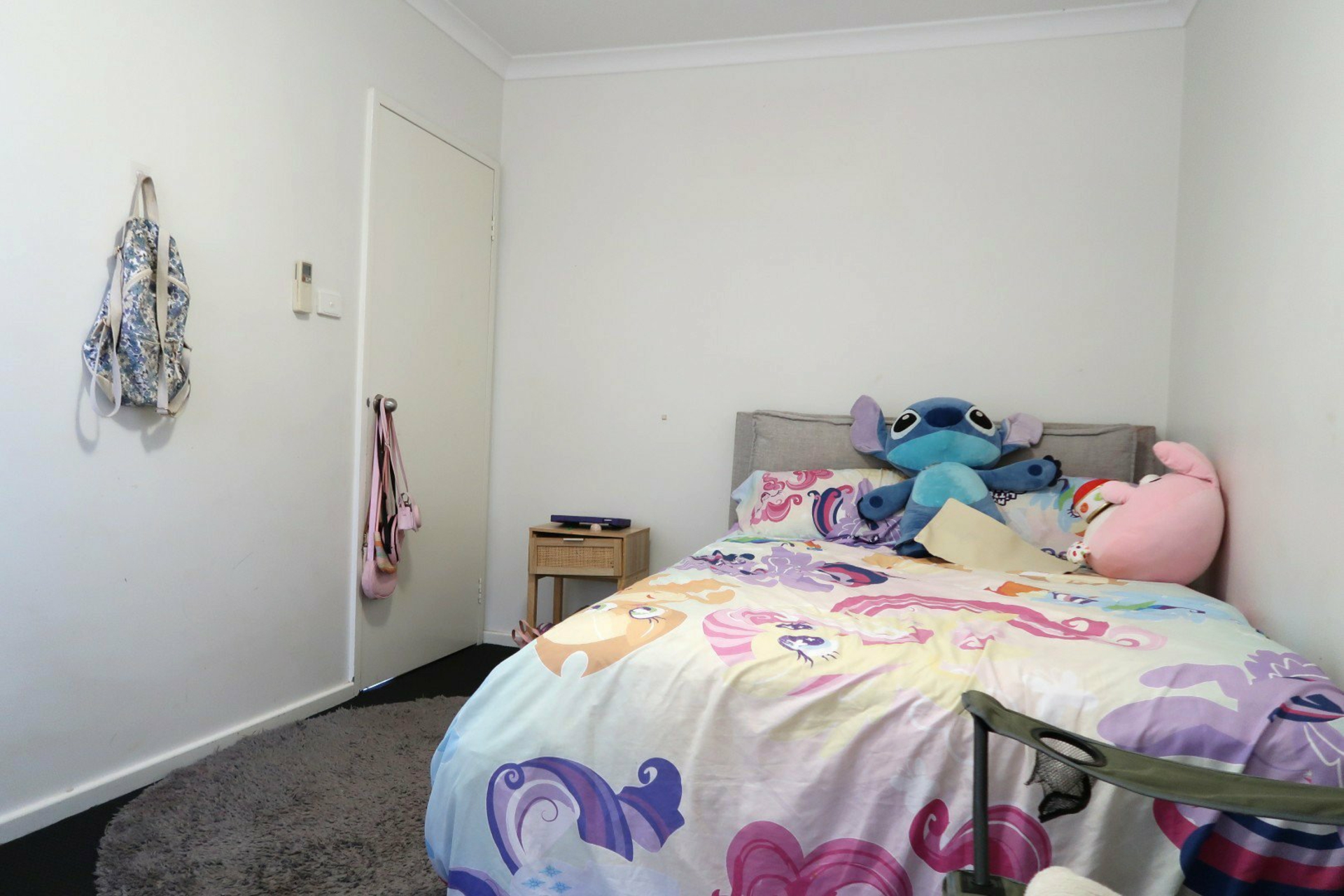 1 Counihan Crescent — photo 8 of 14