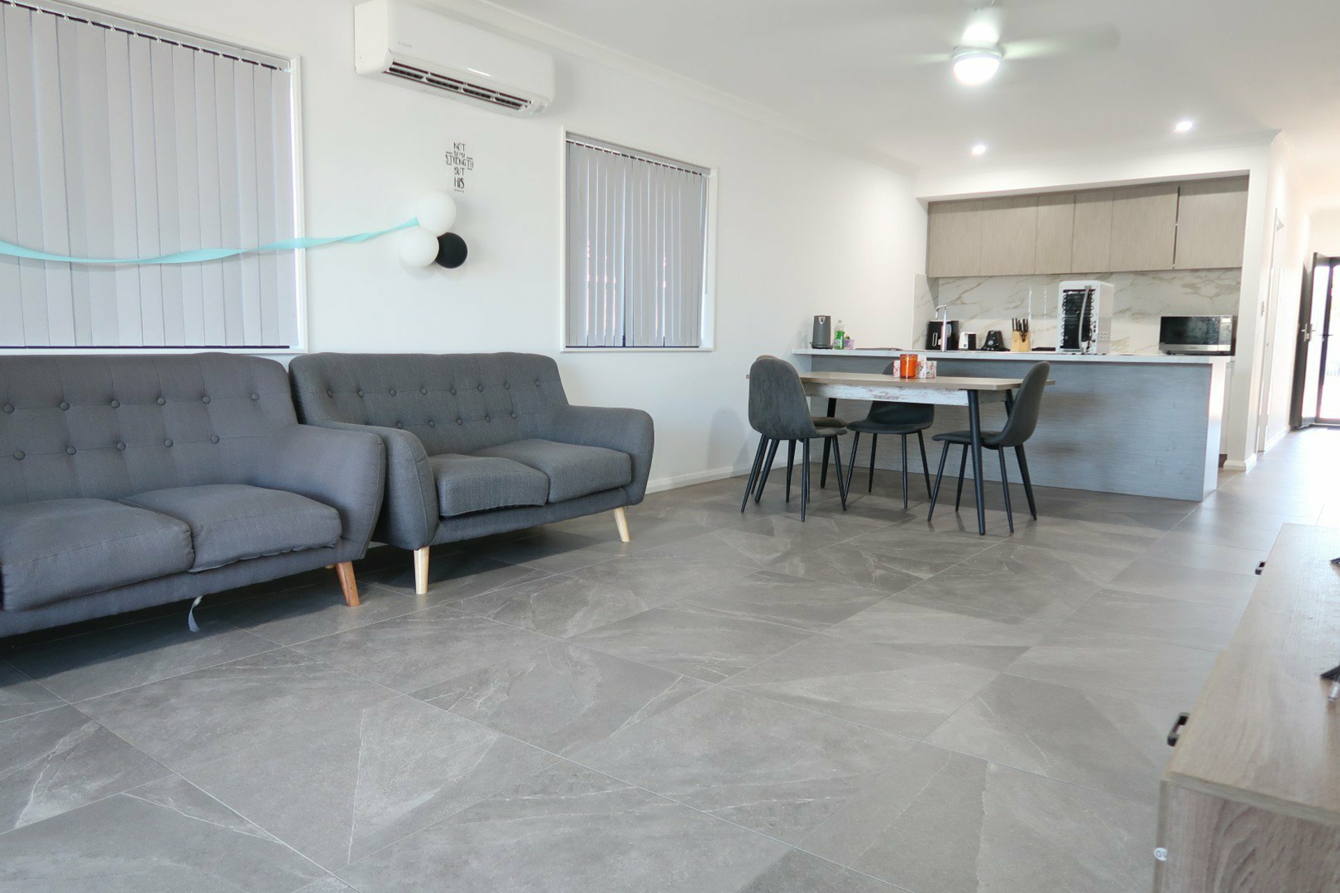 15 Minderoo Avenue — photo 2 of 18