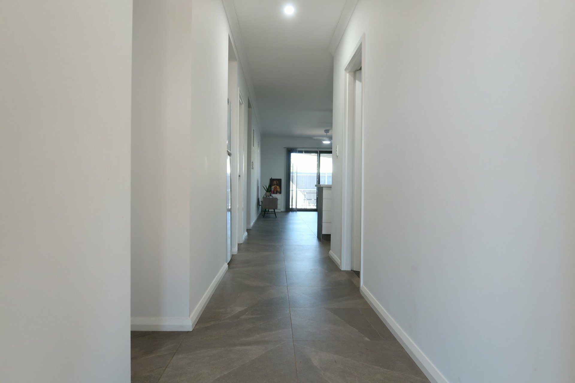 15 Minderoo Avenue — photo 12 of 18