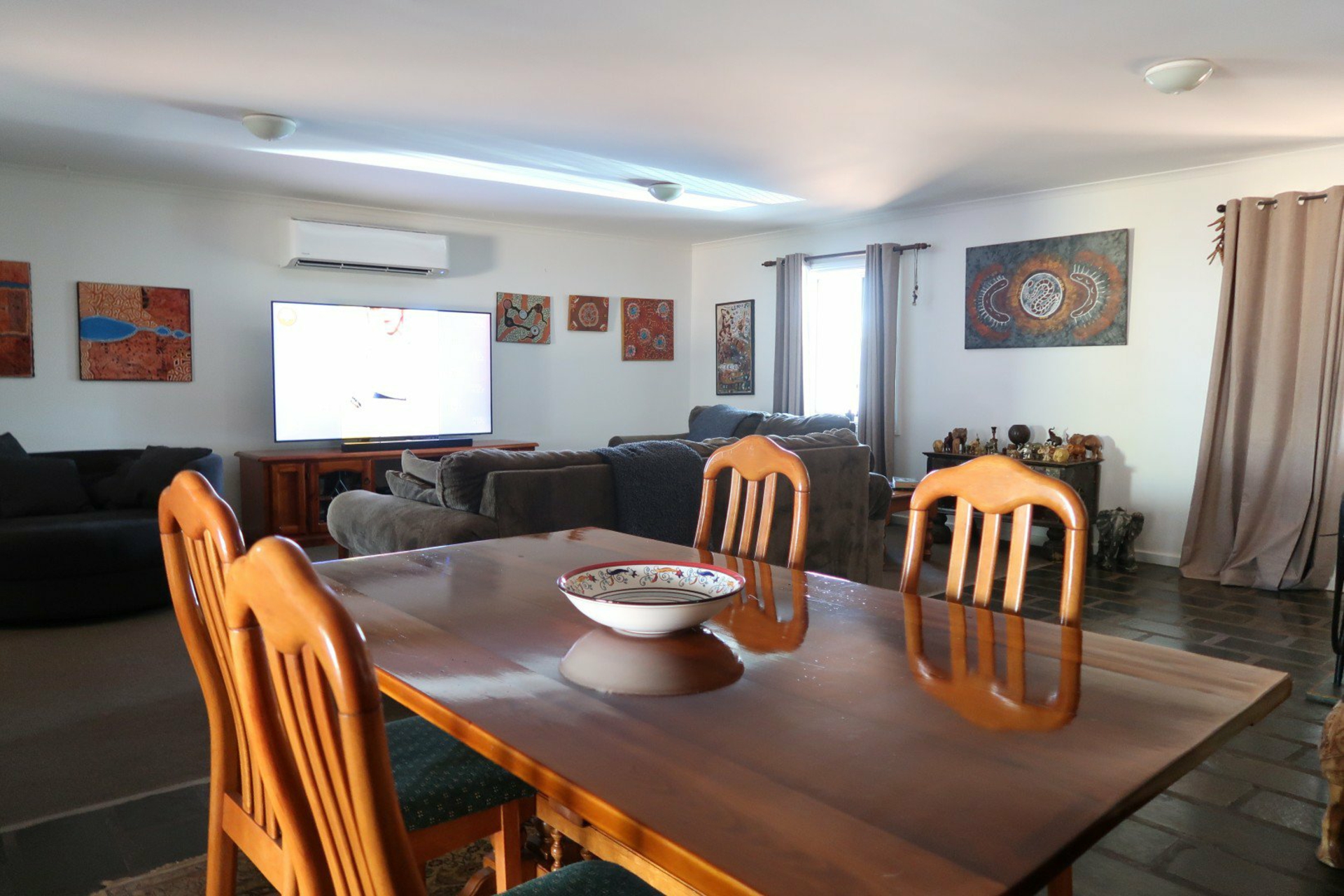 13 Brodie Crescent — photo 3 of 15
