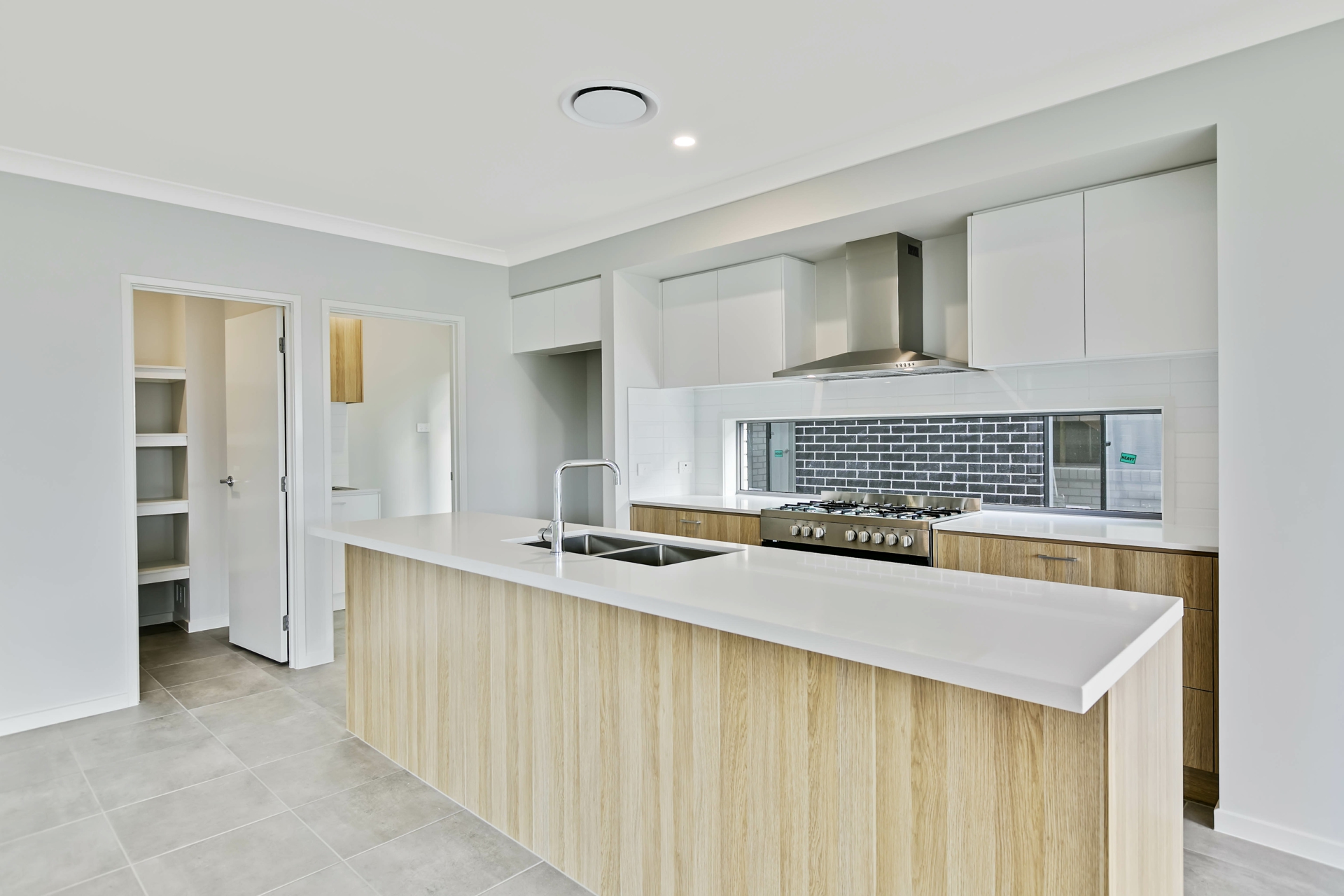 9 Sunny Street, PALMVIEW