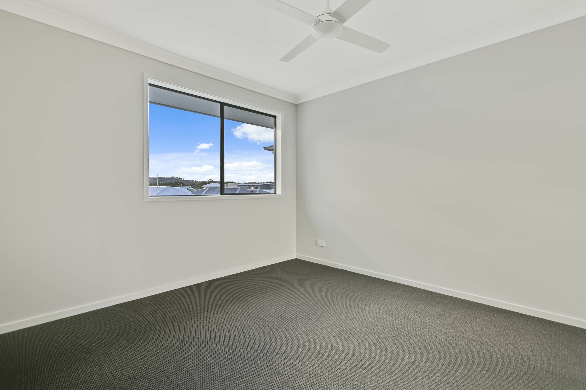 9 Sunny Street, PALMVIEW