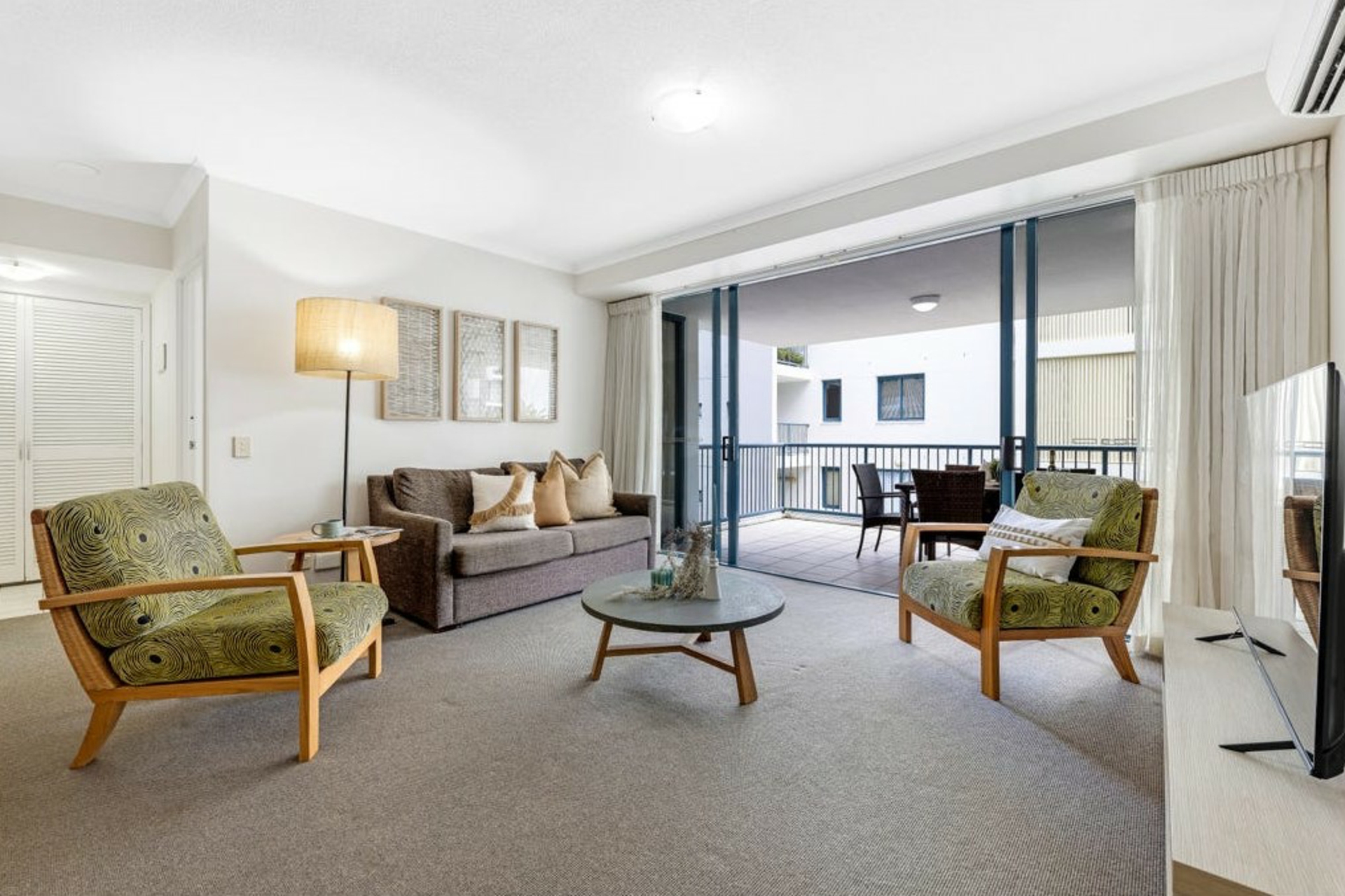 329/10 Okinja Road, ALEXANDRA HEADLAND