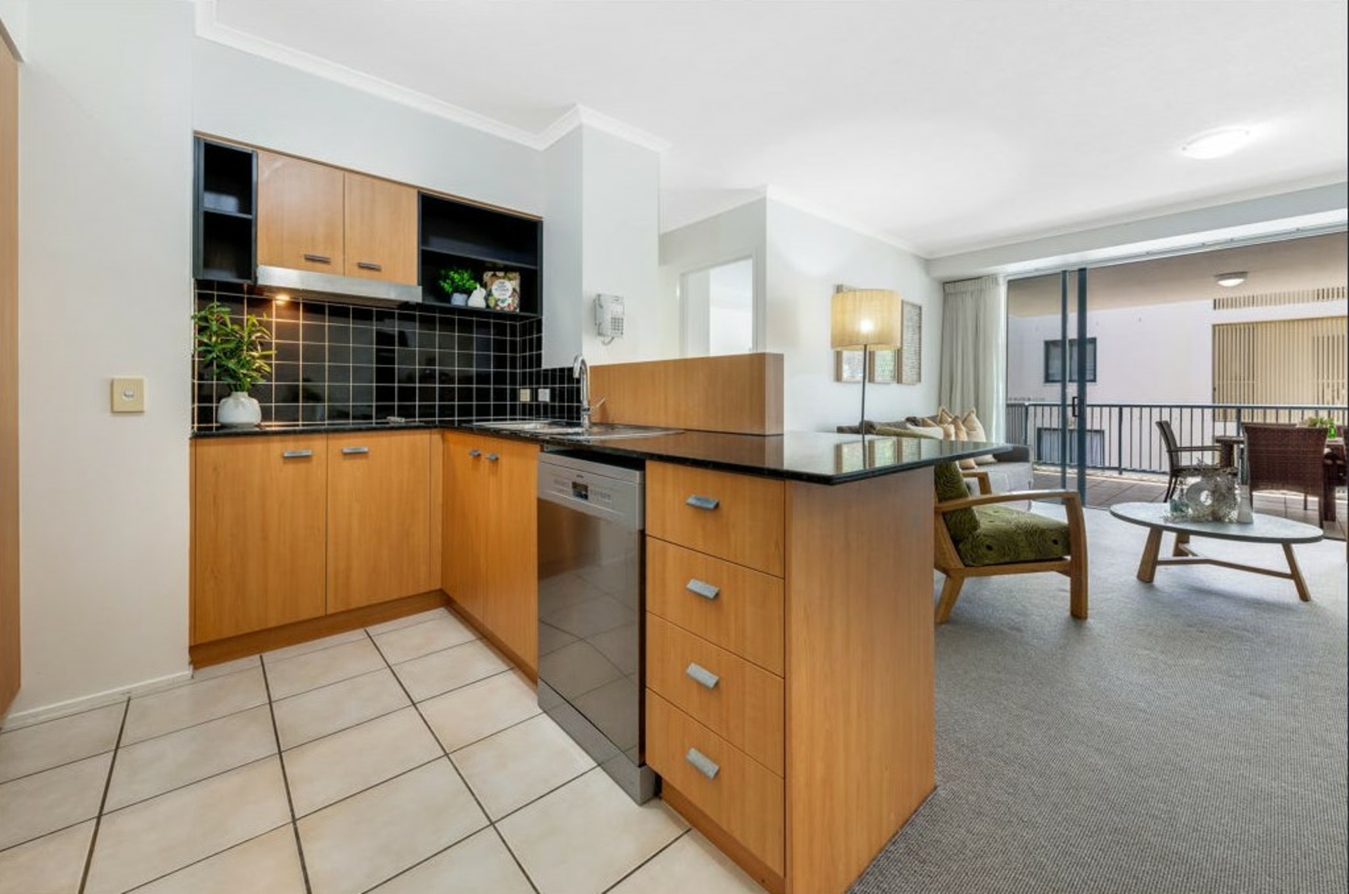 329/10 Okinja Road, ALEXANDRA HEADLAND