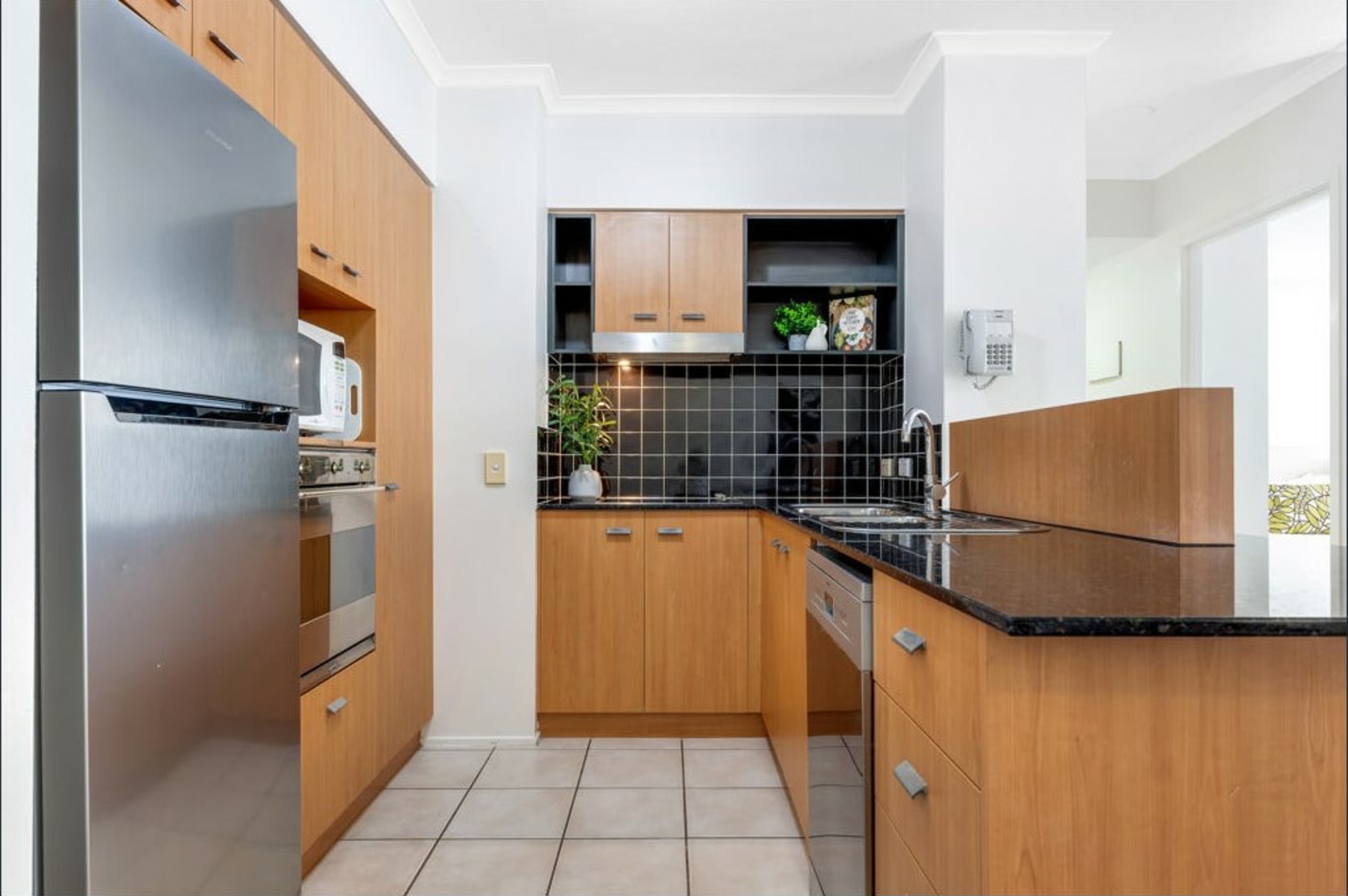 329/10 Okinja Road, ALEXANDRA HEADLAND